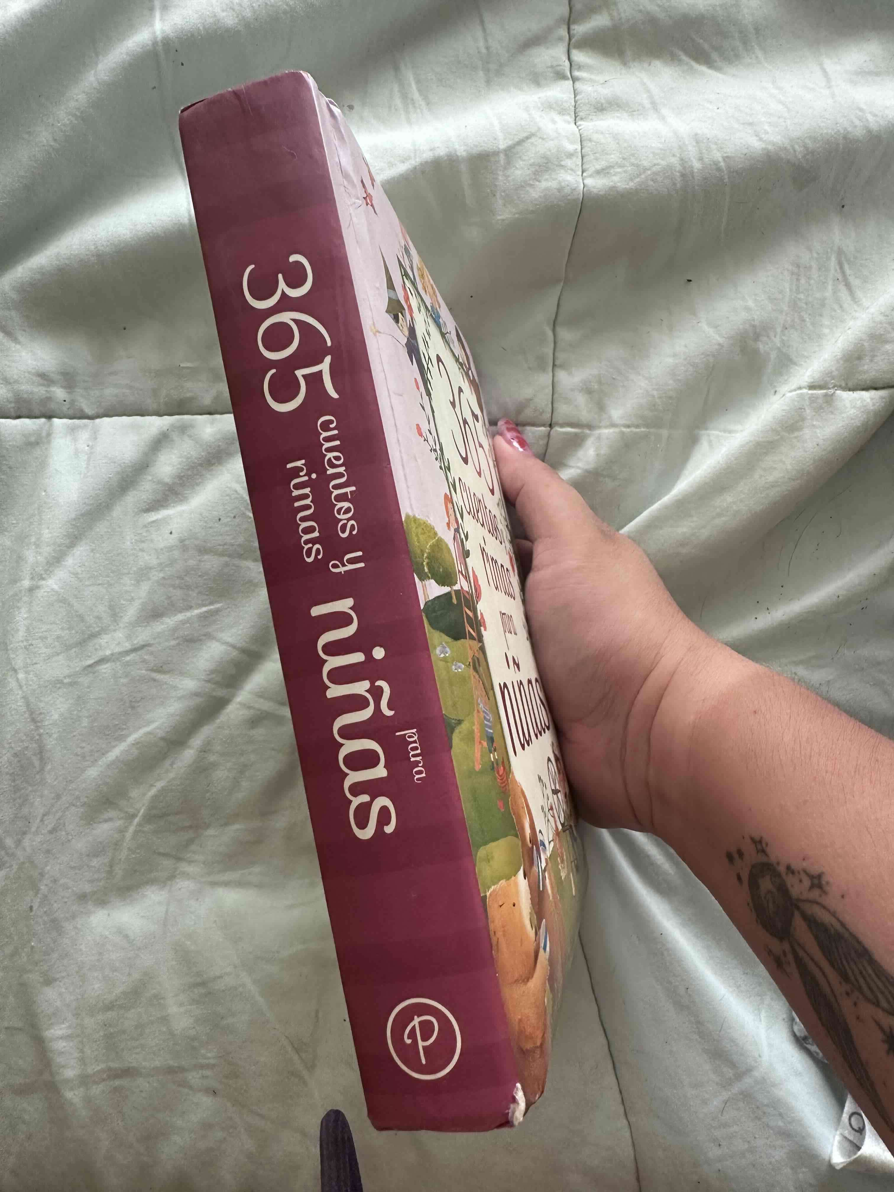 Libro 365 cuentos y rimas para niñas - miniatura 2