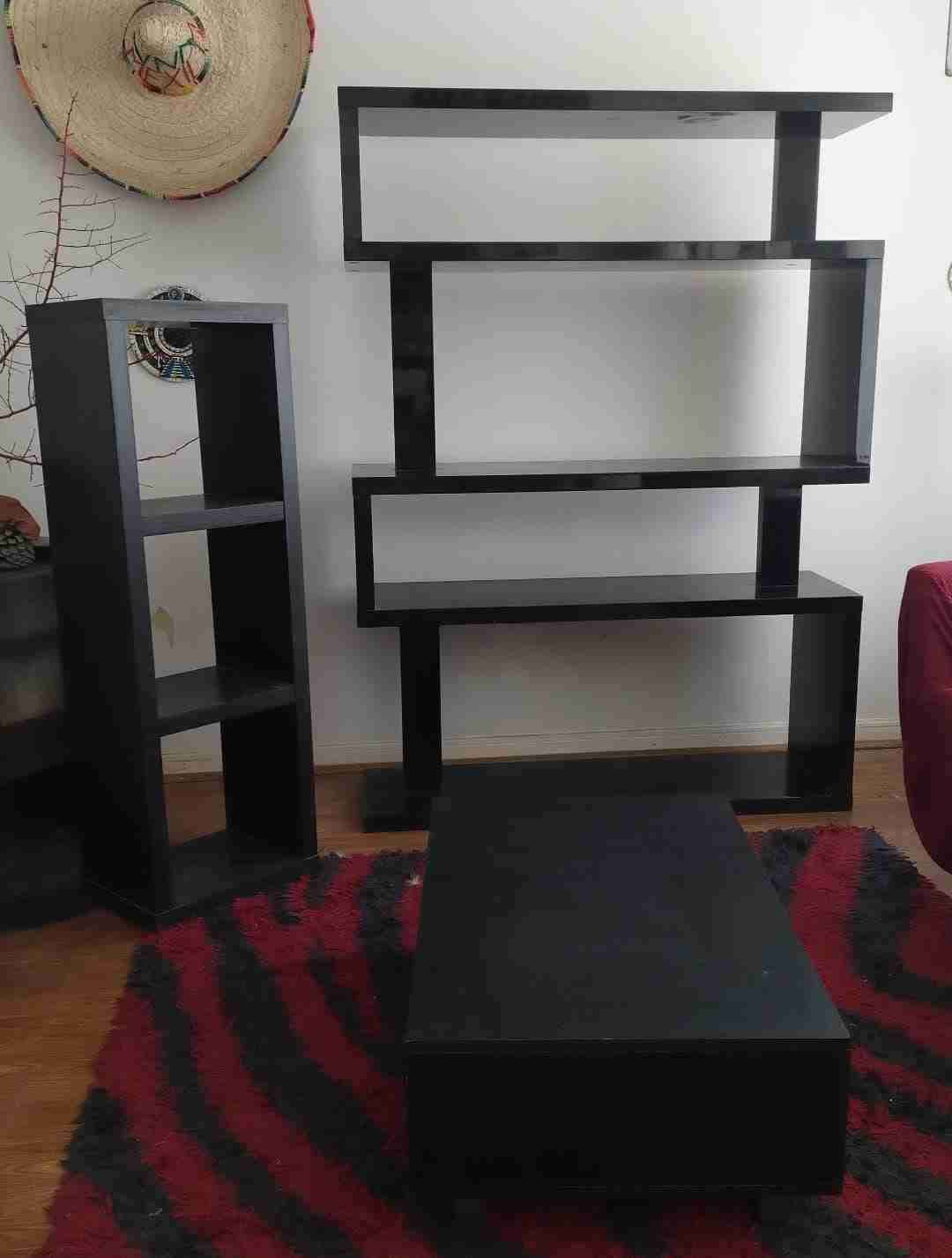 Juego de estanterías modernas negras