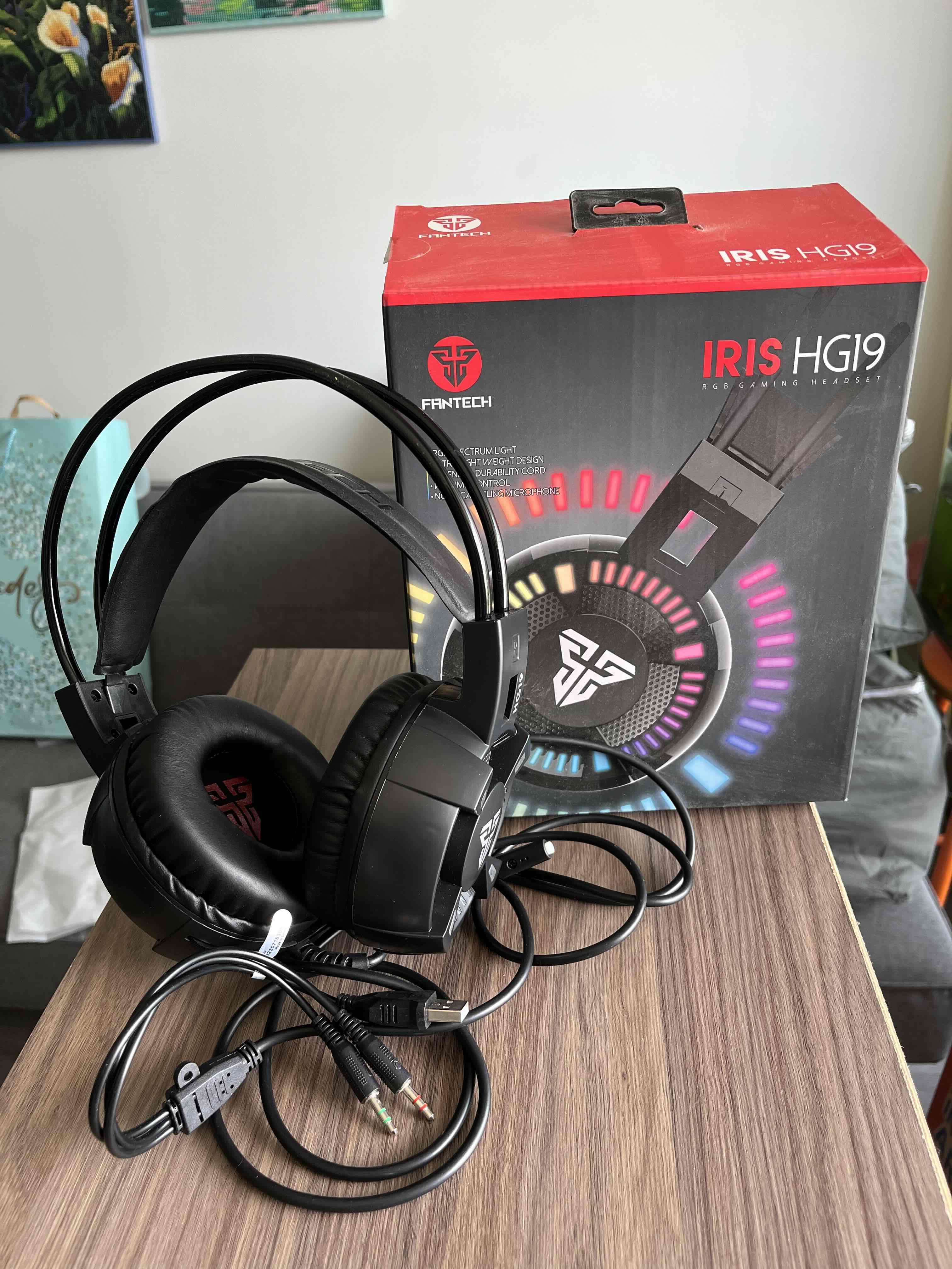 Audífonos gaming Fantech Iris HG19