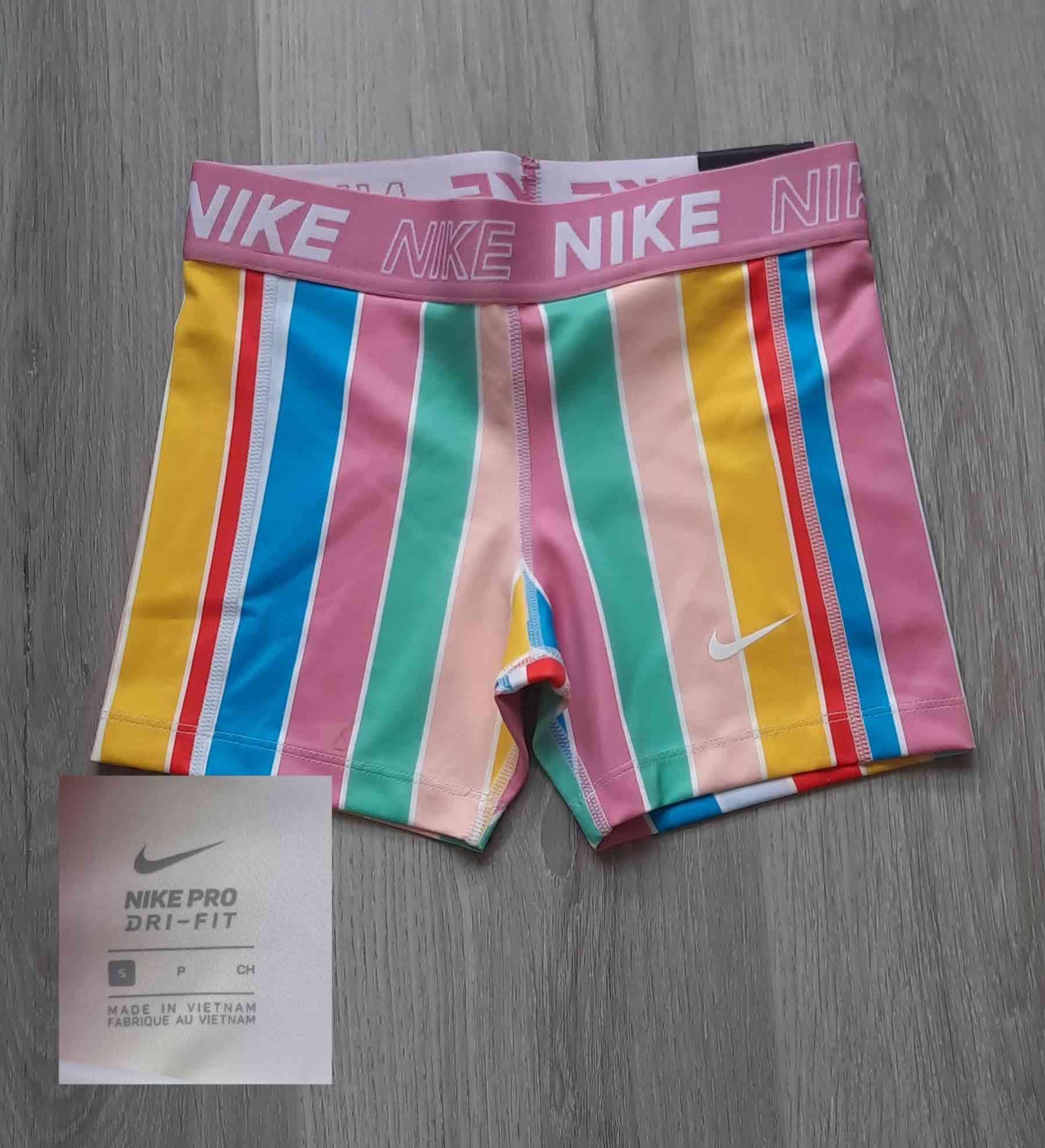 Shorts Nike Pro a rayas