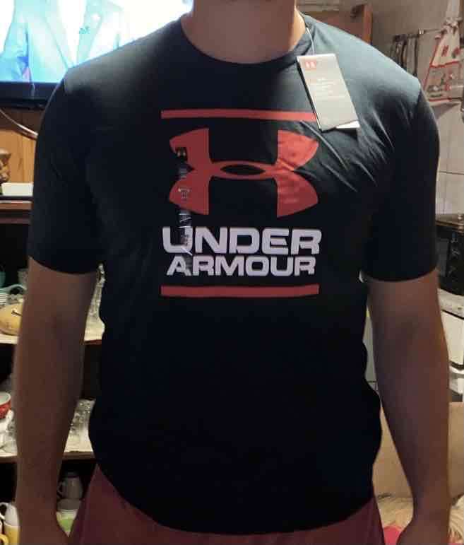 Polera gris Under Armour - miniatura 2