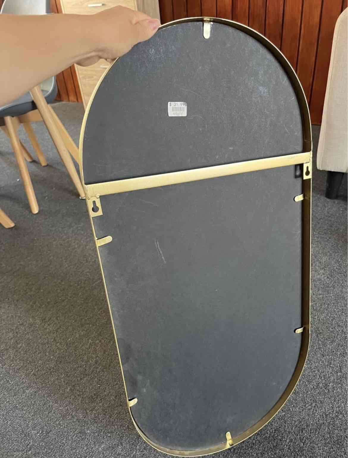 Espejo decorativo dorado - miniatura 2