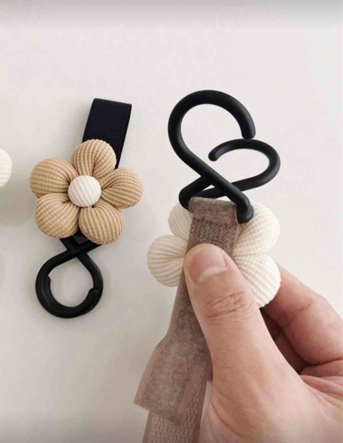 Colgadores para coche de bebé con flores - miniatura 2