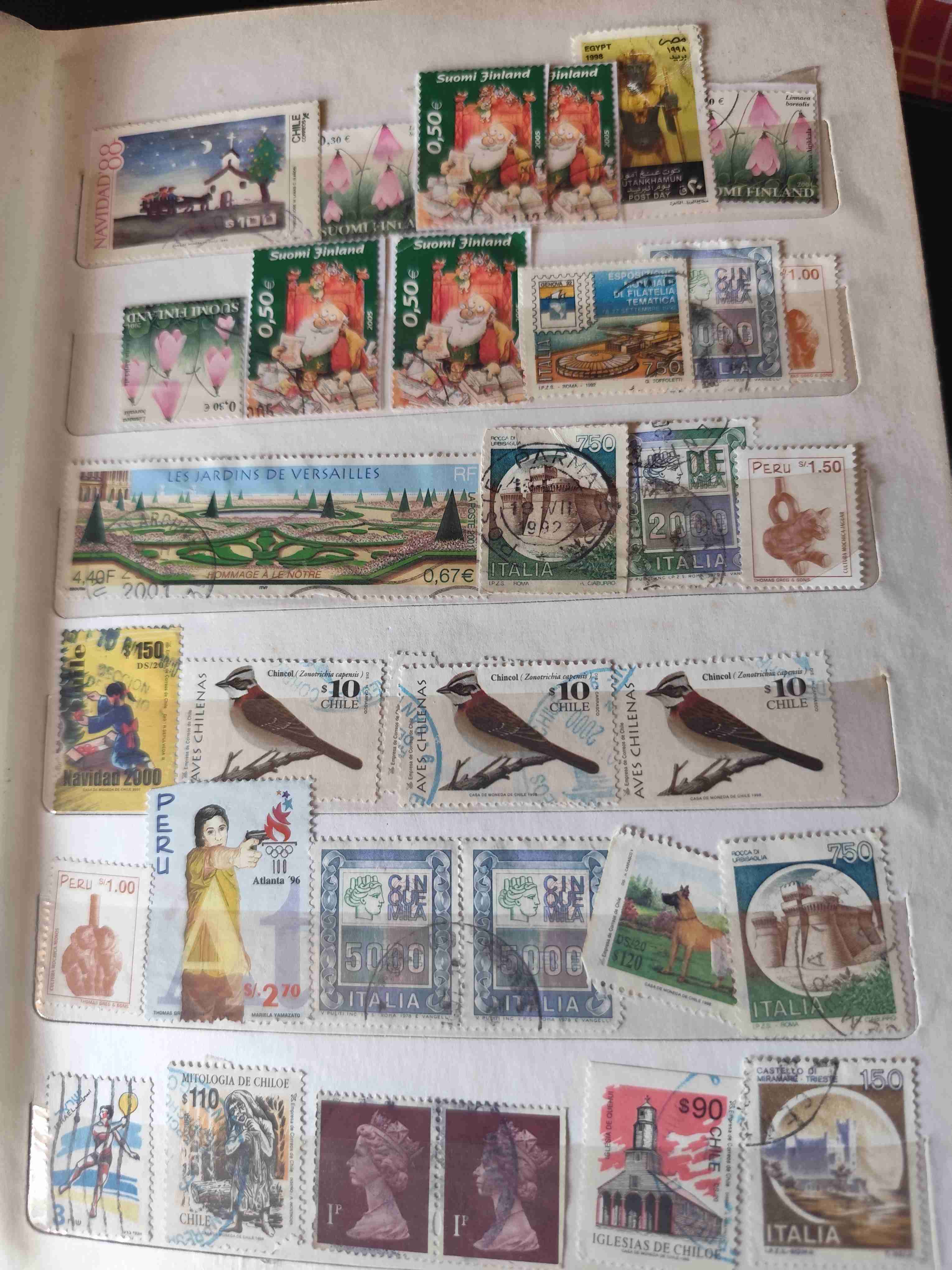 Colección de sellos variados - 4