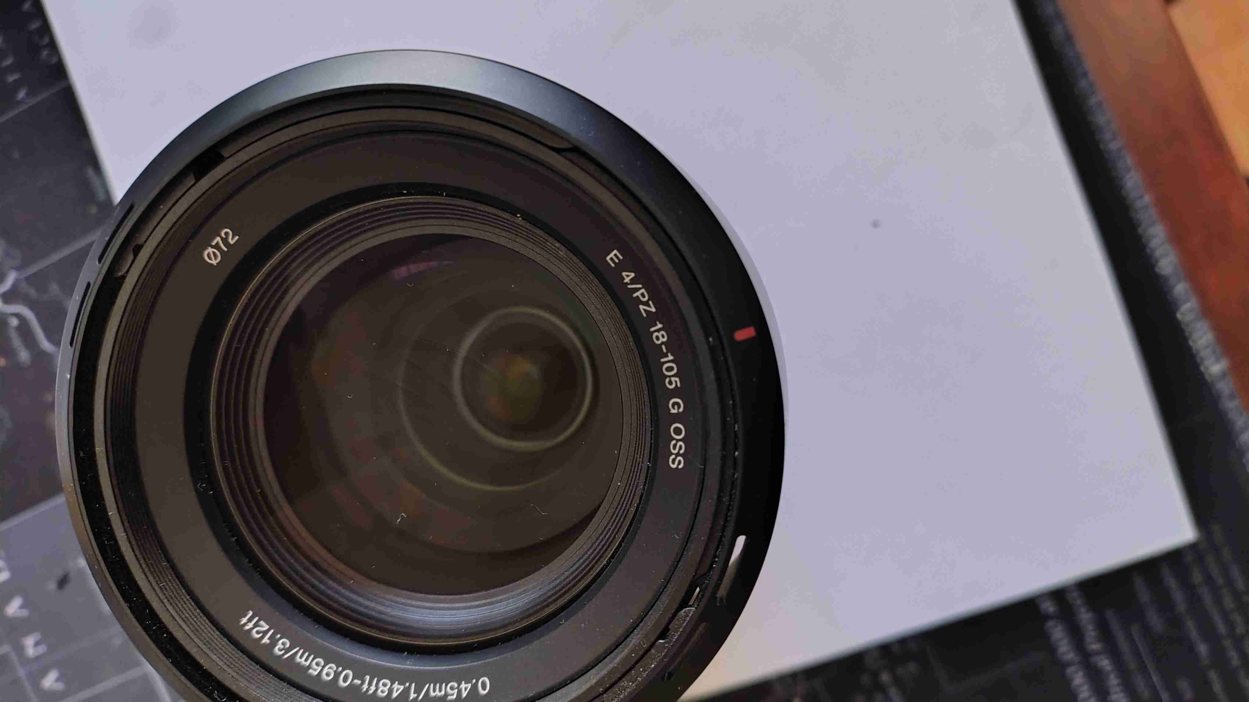 Lente Sony E 18-105mm - miniatura 4