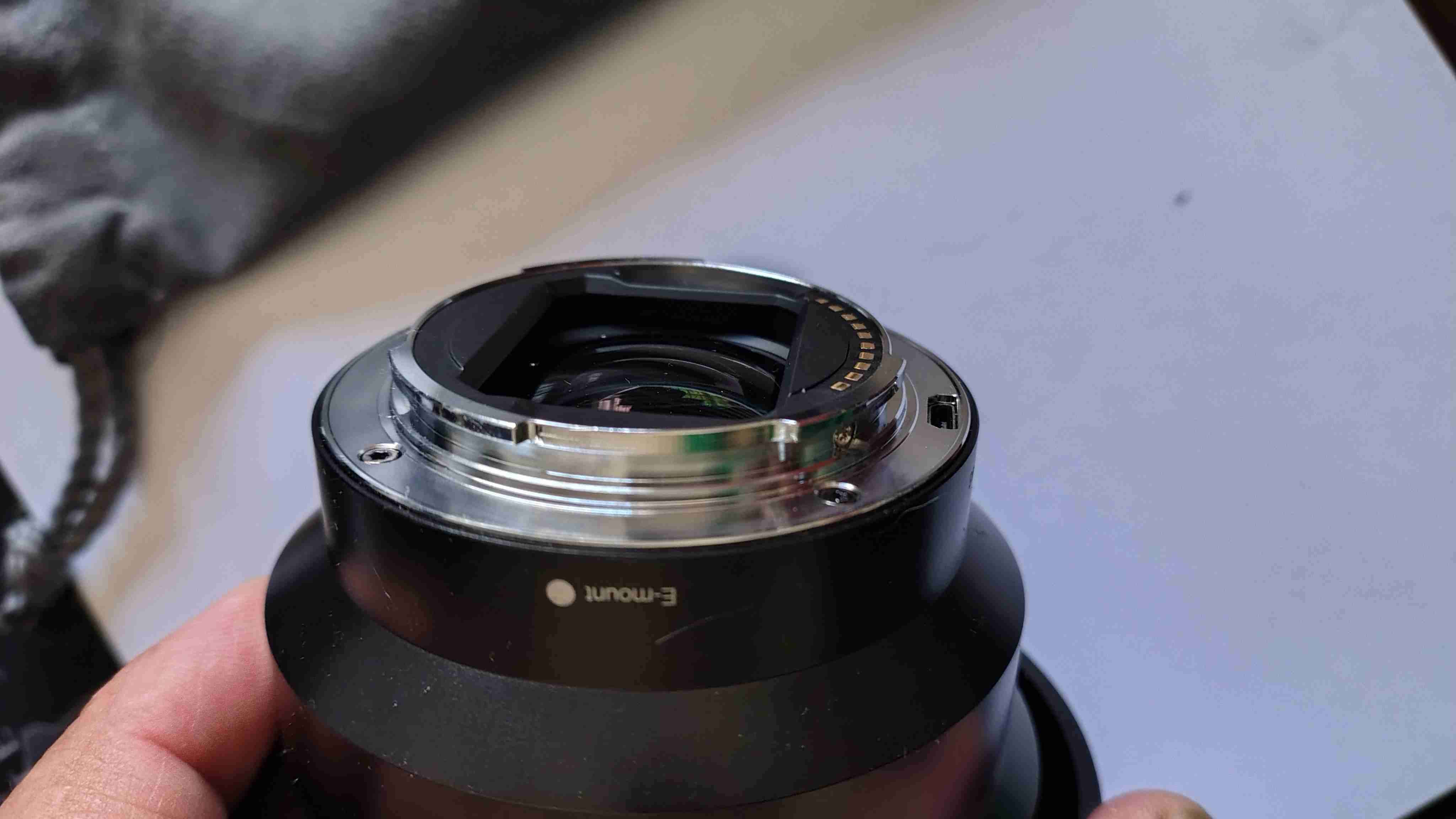 Lente Sony E 18-105mm - miniatura 5