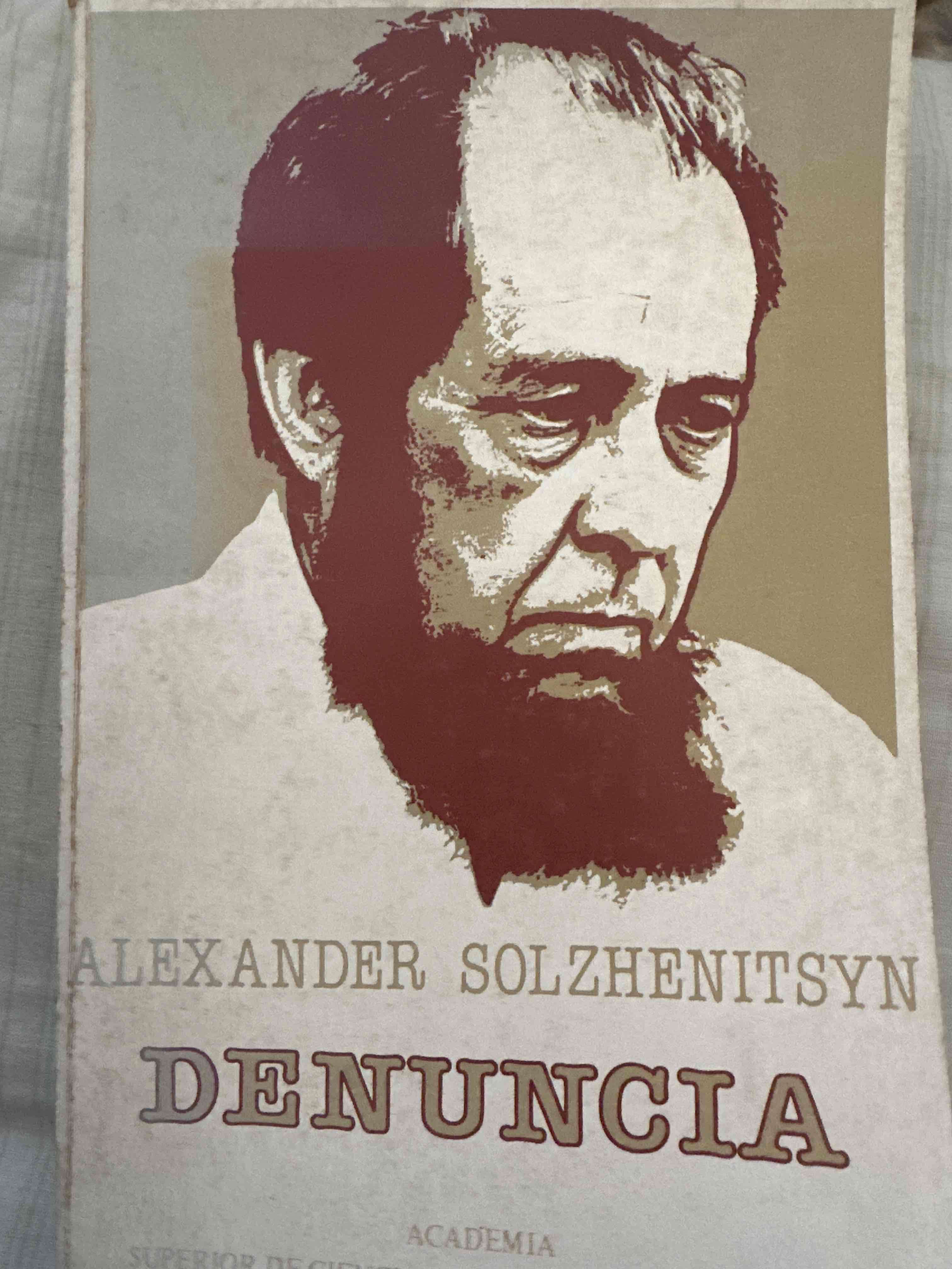 Libro “Denuncia” de Solzhenitsyn
