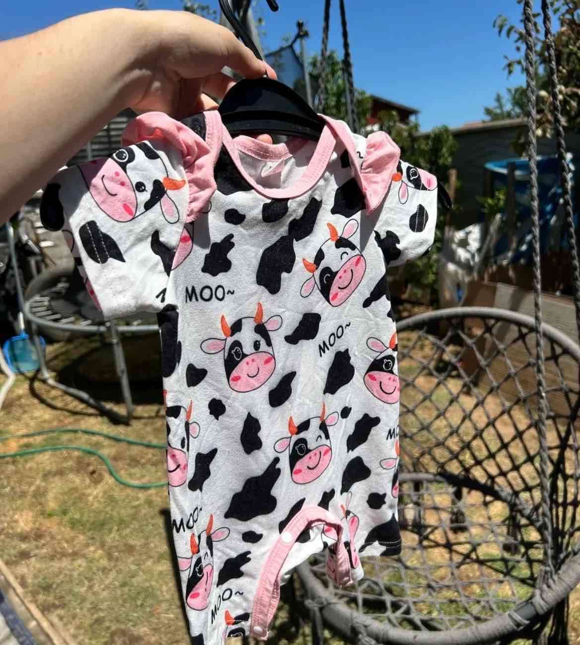 Enterito de bebé estampado vaquitas