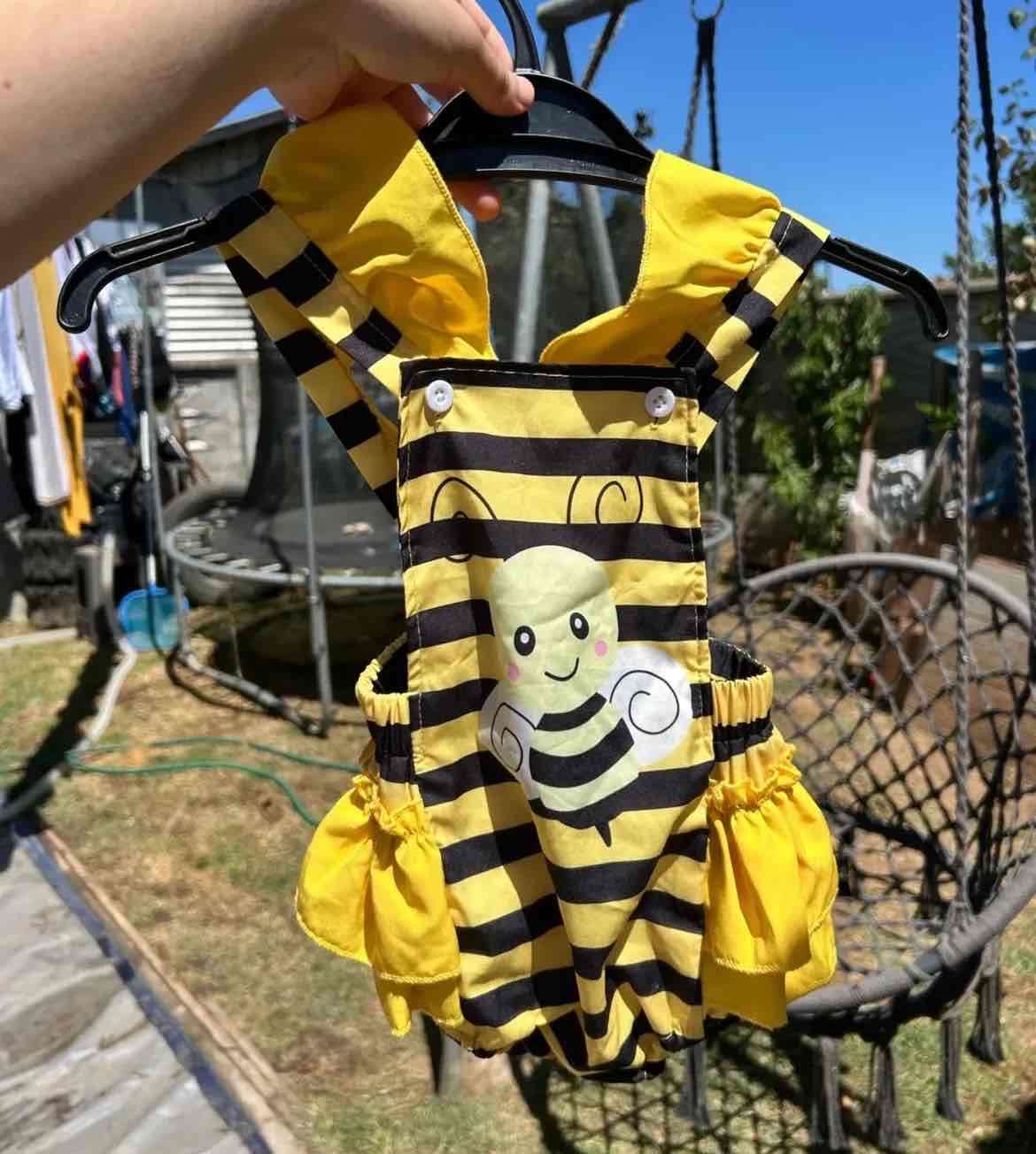 Enterito de abeja para niña