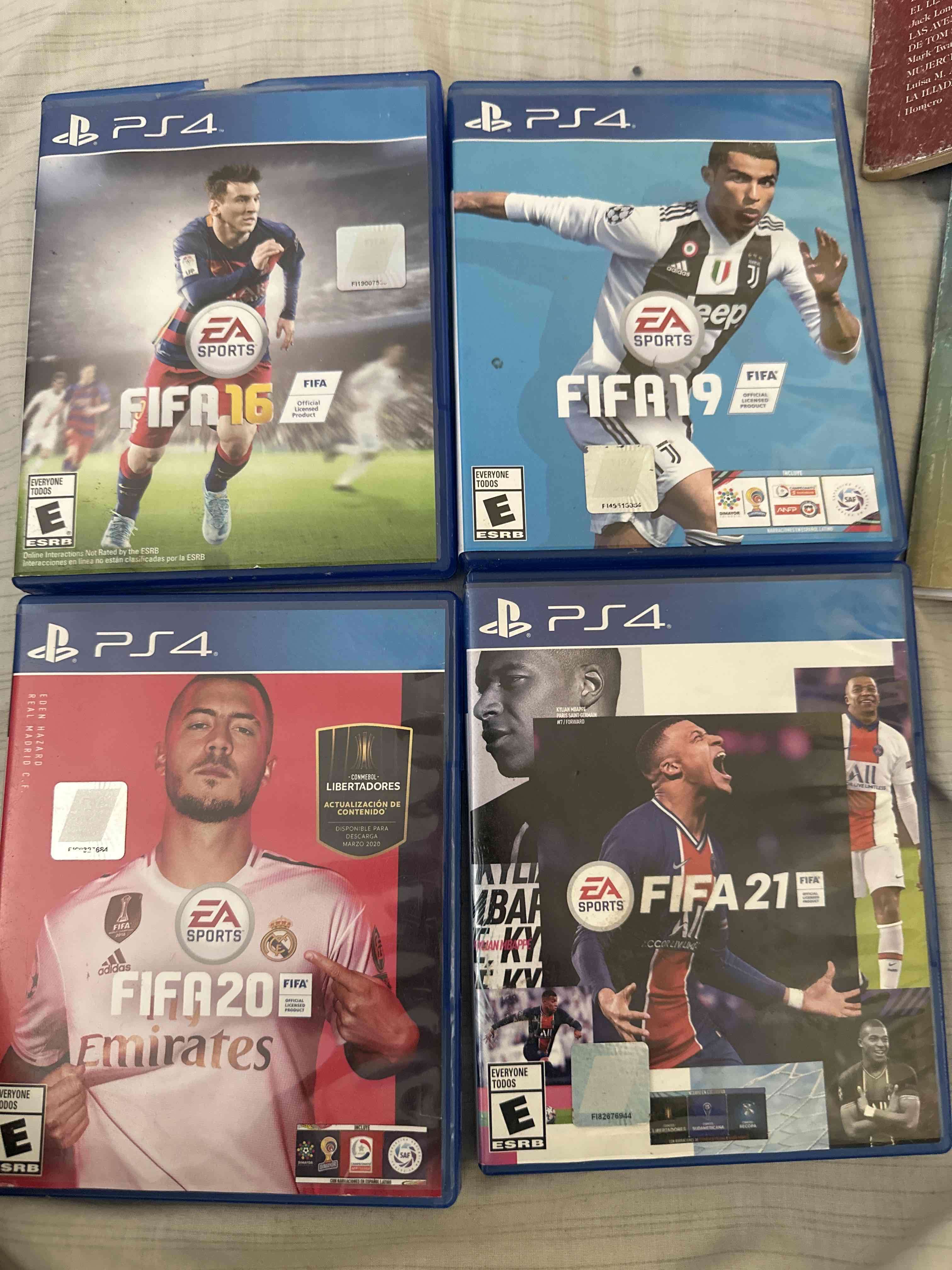 Juegos PS4 FIFA 16, 19, 20 y 21