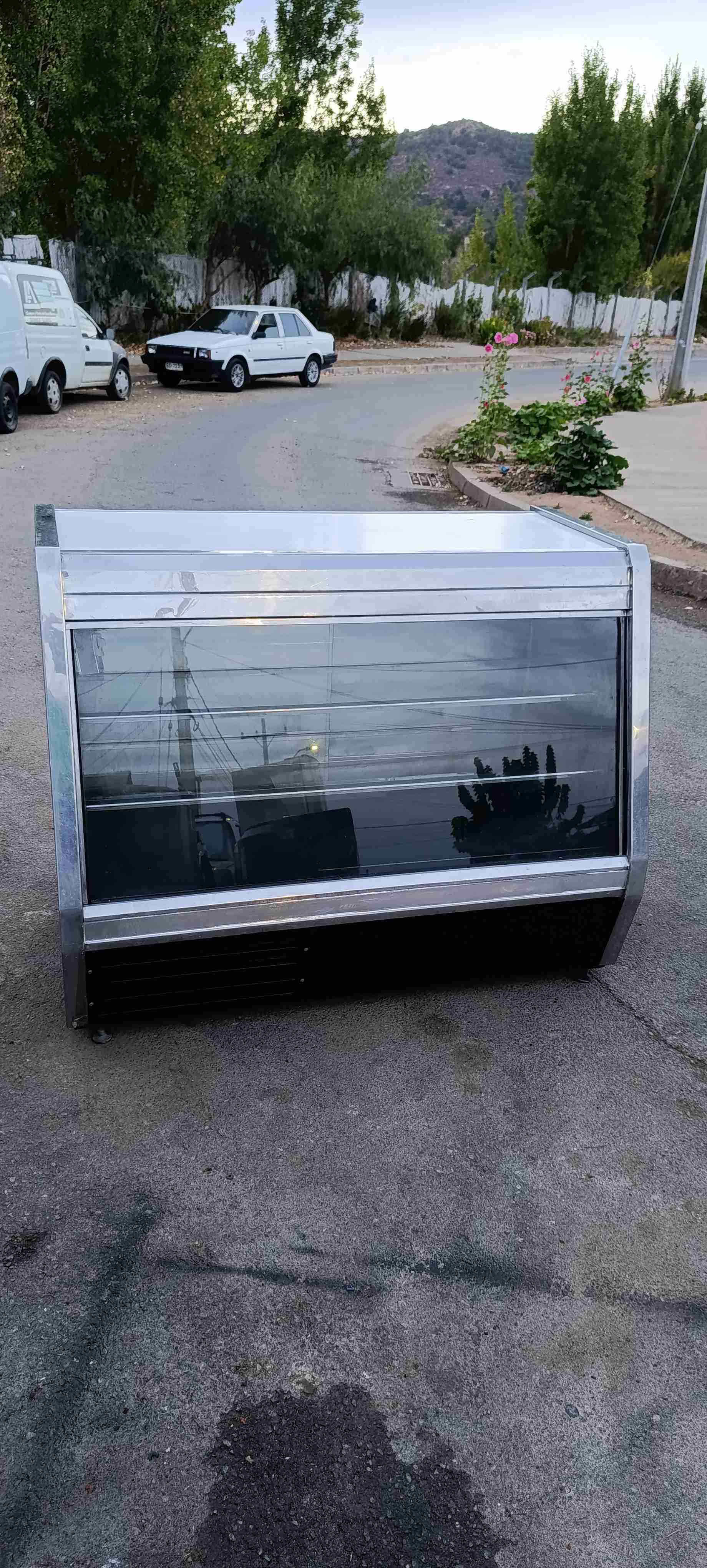 Vitrina refrigerada 1.26 cm - miniatura 2