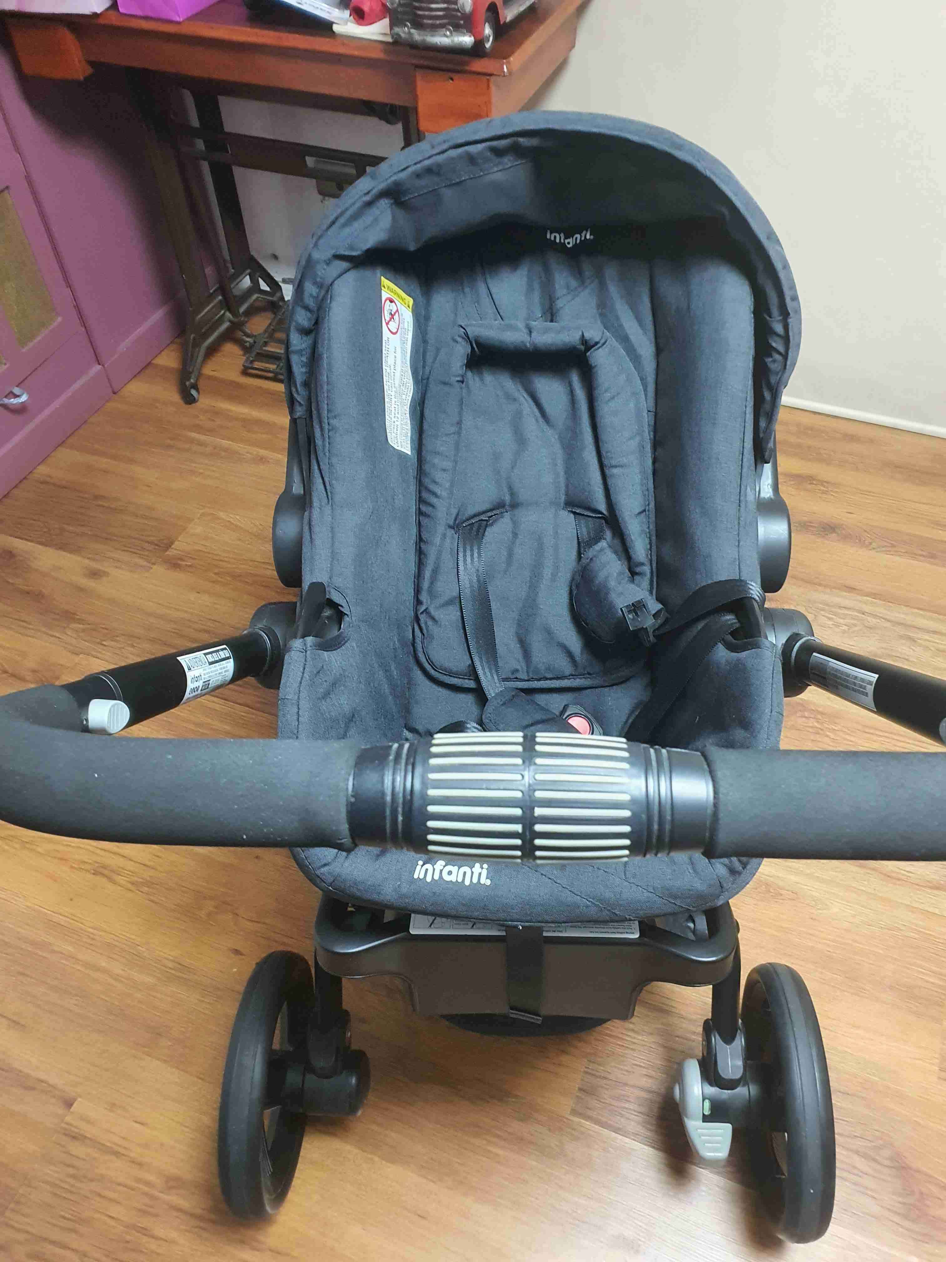 Coche y silla de auto Infanti - miniatura 3