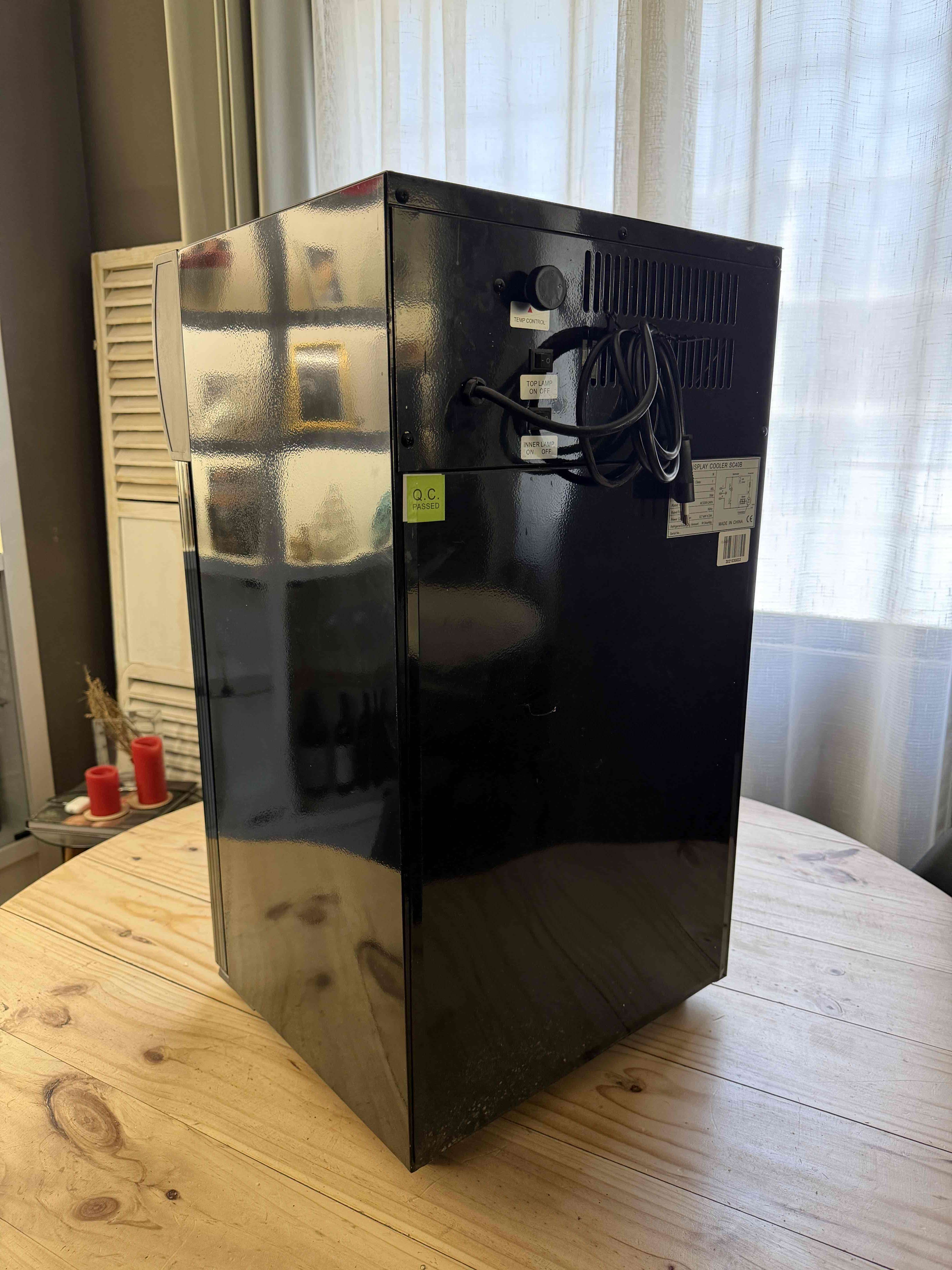 Refrigerador Mini Expositor MR. BIG - miniatura 4