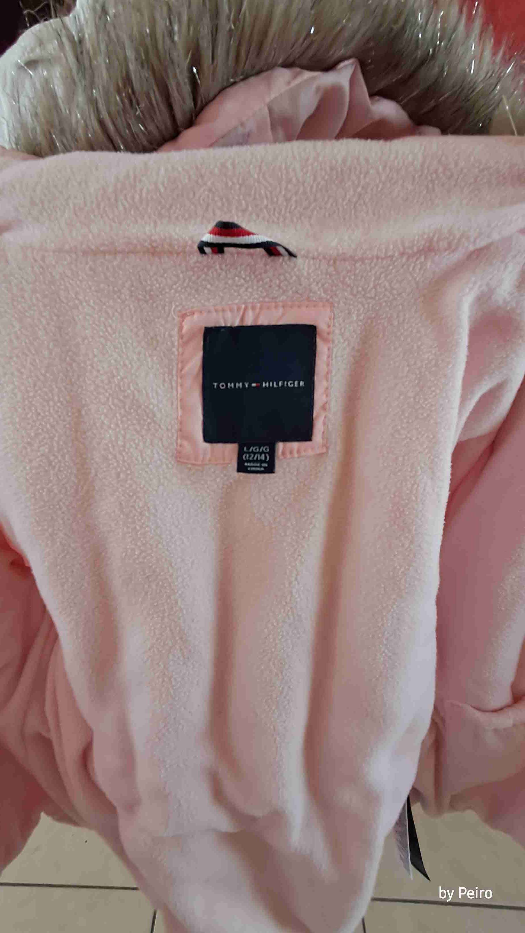 Chaqueta rosada con capucha - miniatura 5