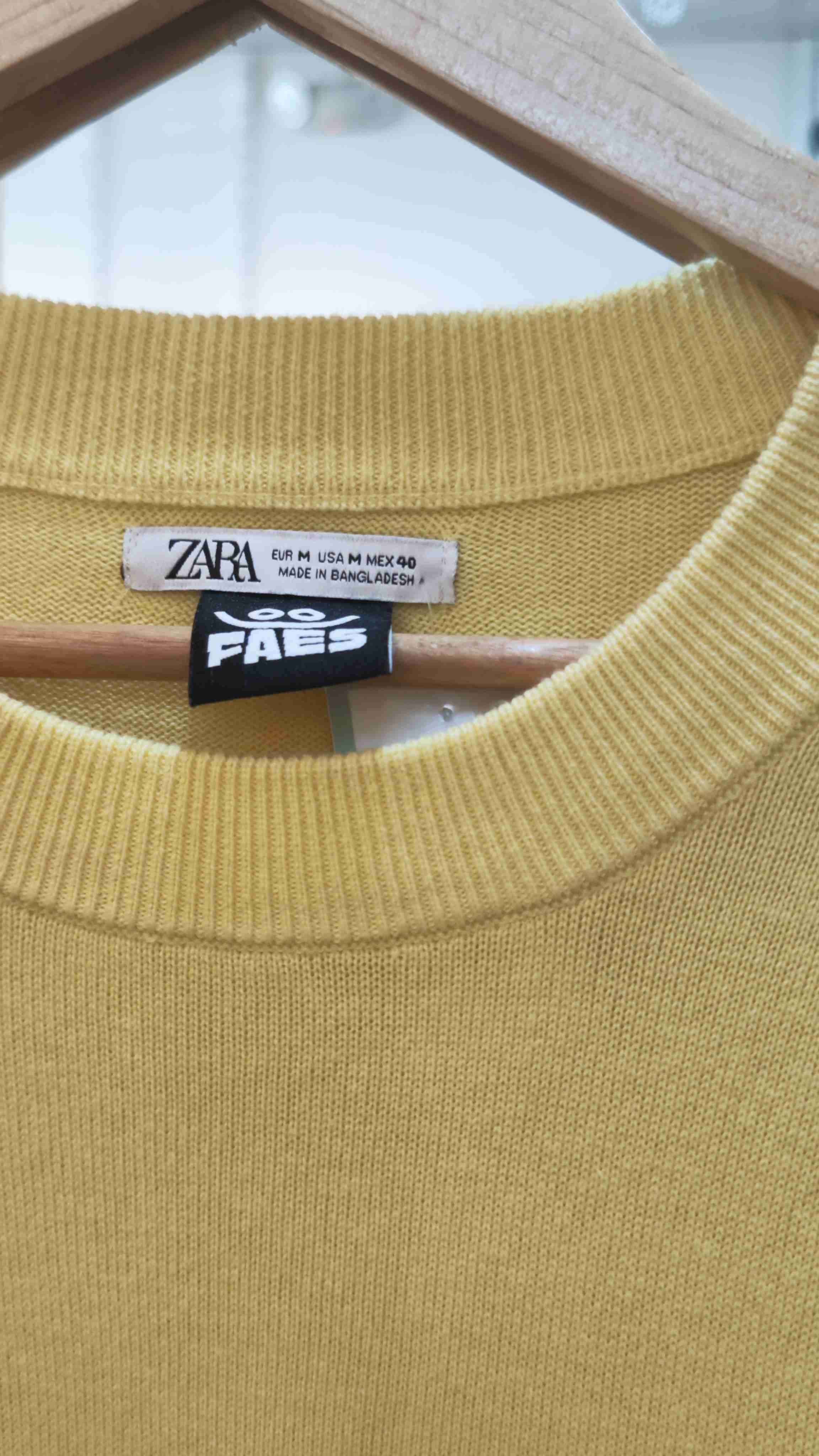 Sweater amarillo con logo Zara - miniatura 2