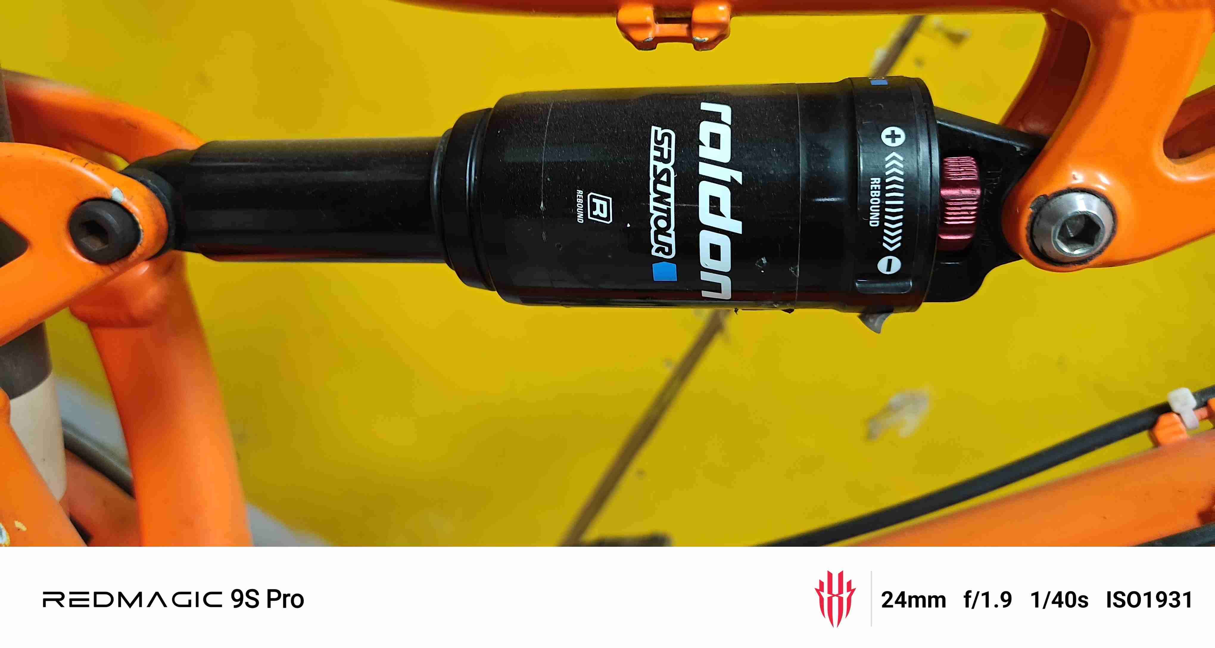 Bicicleta Downhill Santa Cruz Heckler - miniatura 6