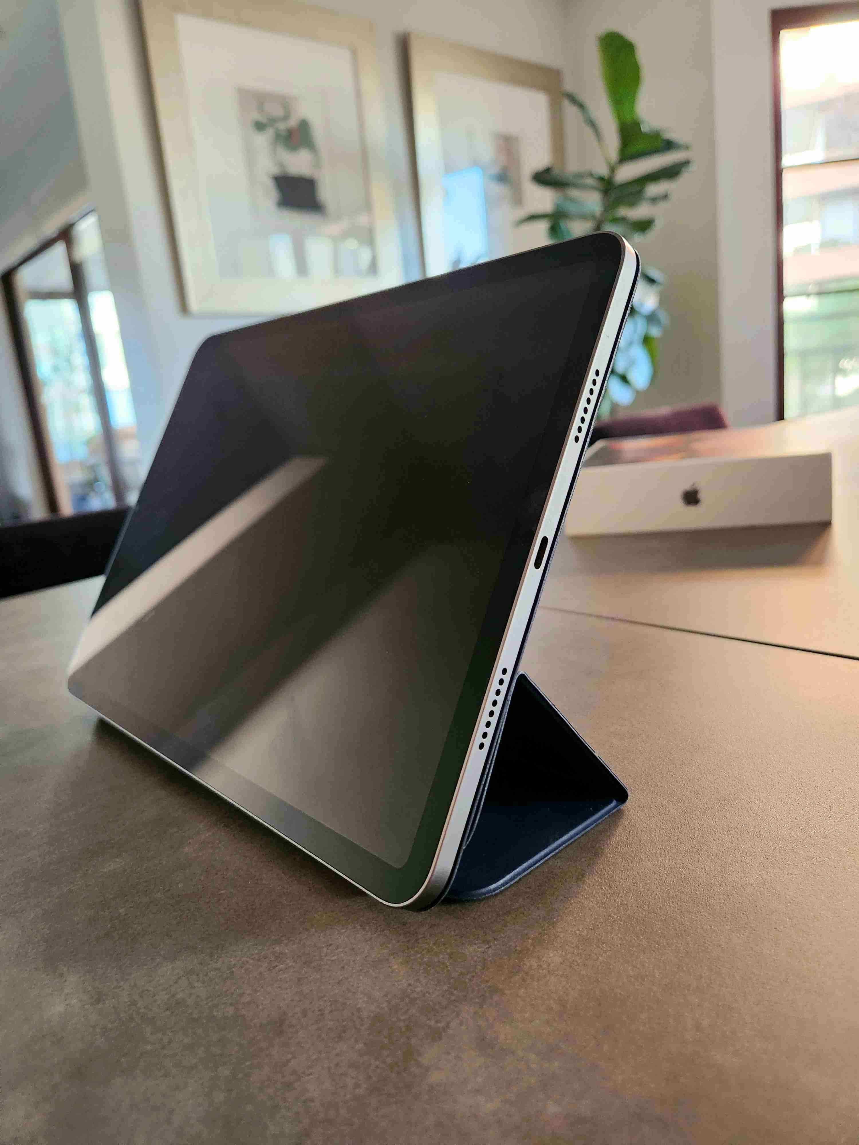 iPad Pro 11 M1 (3ra Gen) 128GB + Pencil + Case - miniatura 2