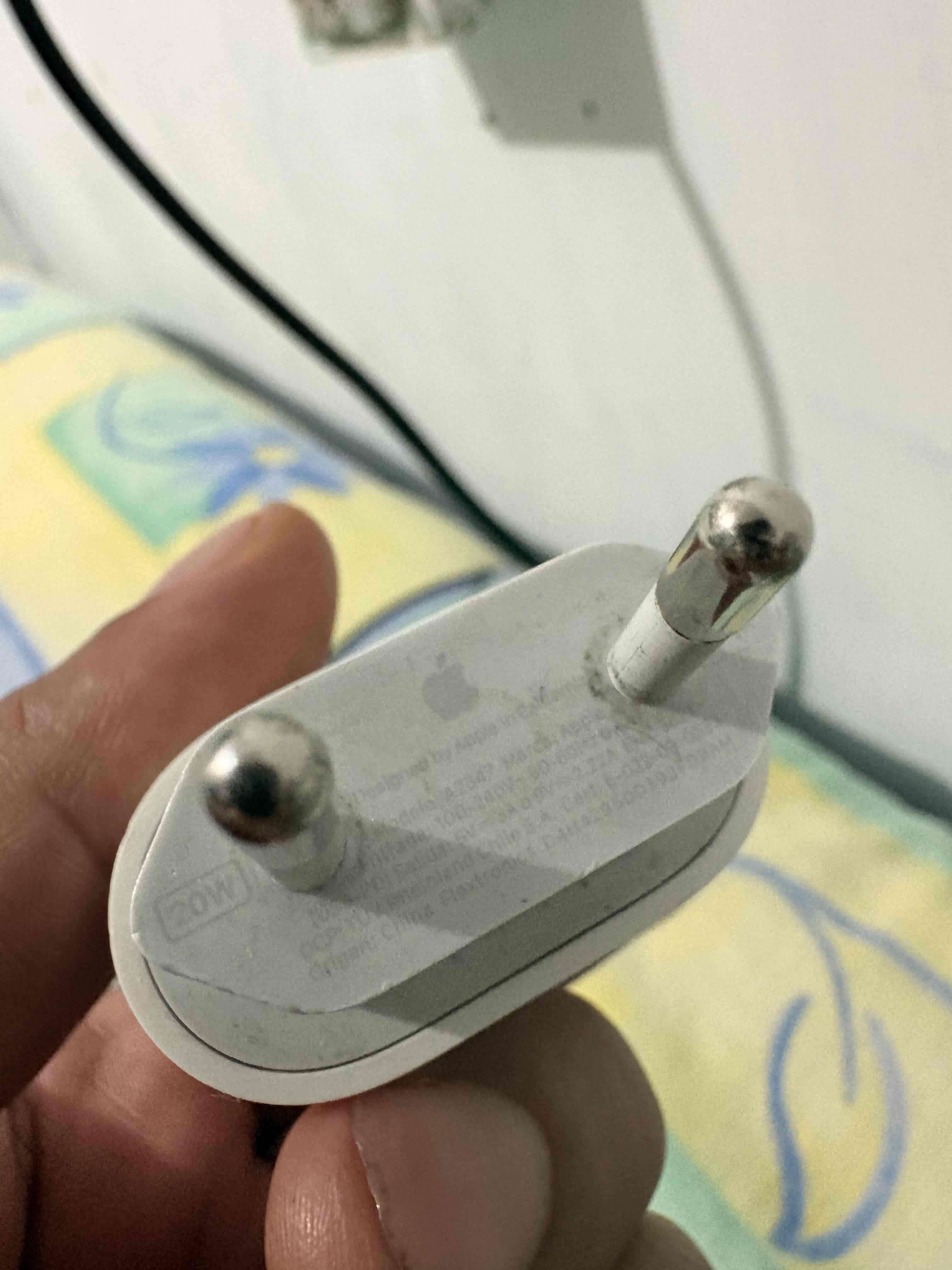 iPhone 16 128GB en excelente estado 98% - 3