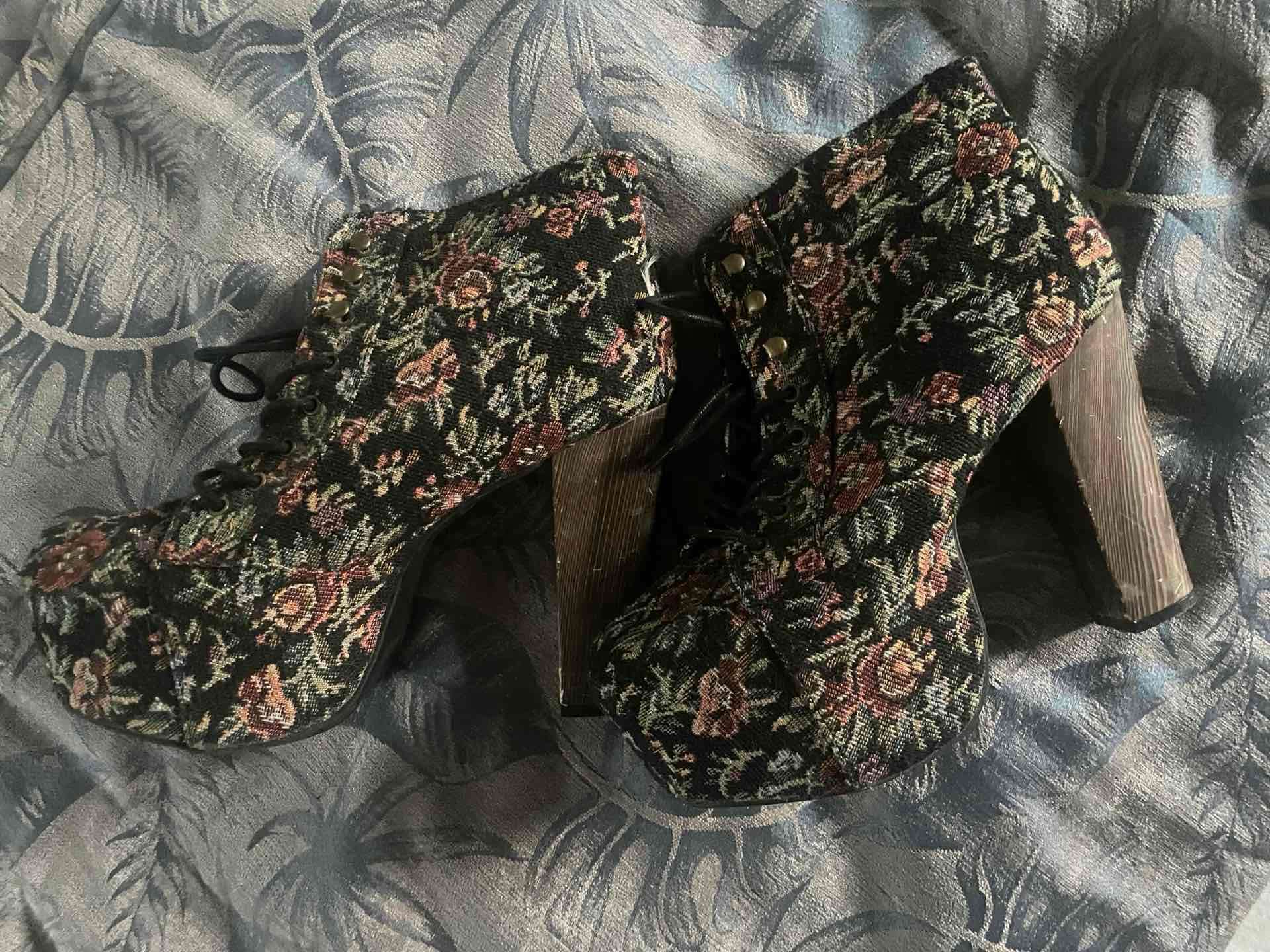 Botines vintage con plataforma