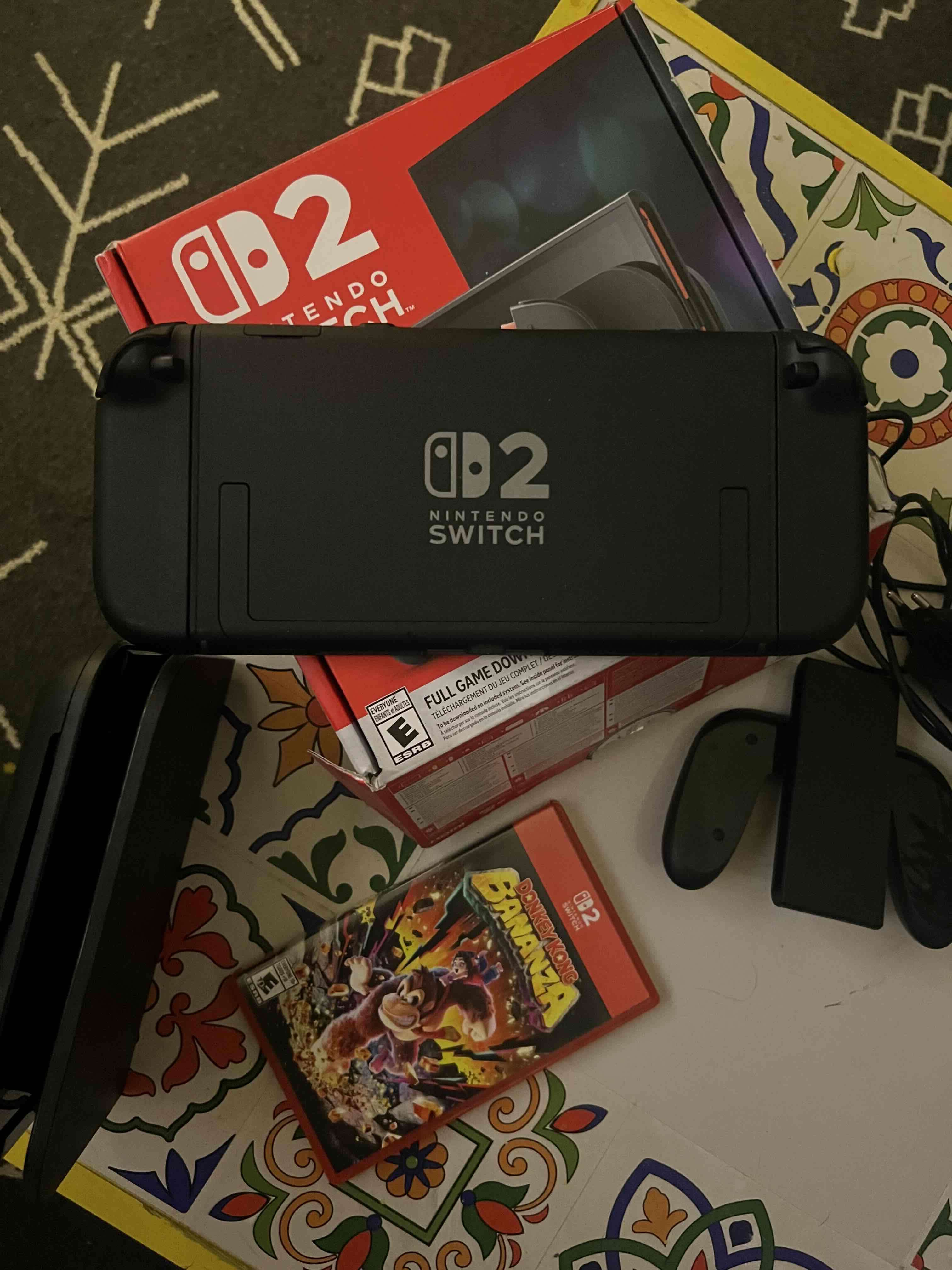 Nintendo Switch  2 + 2 juegos - miniatura 2