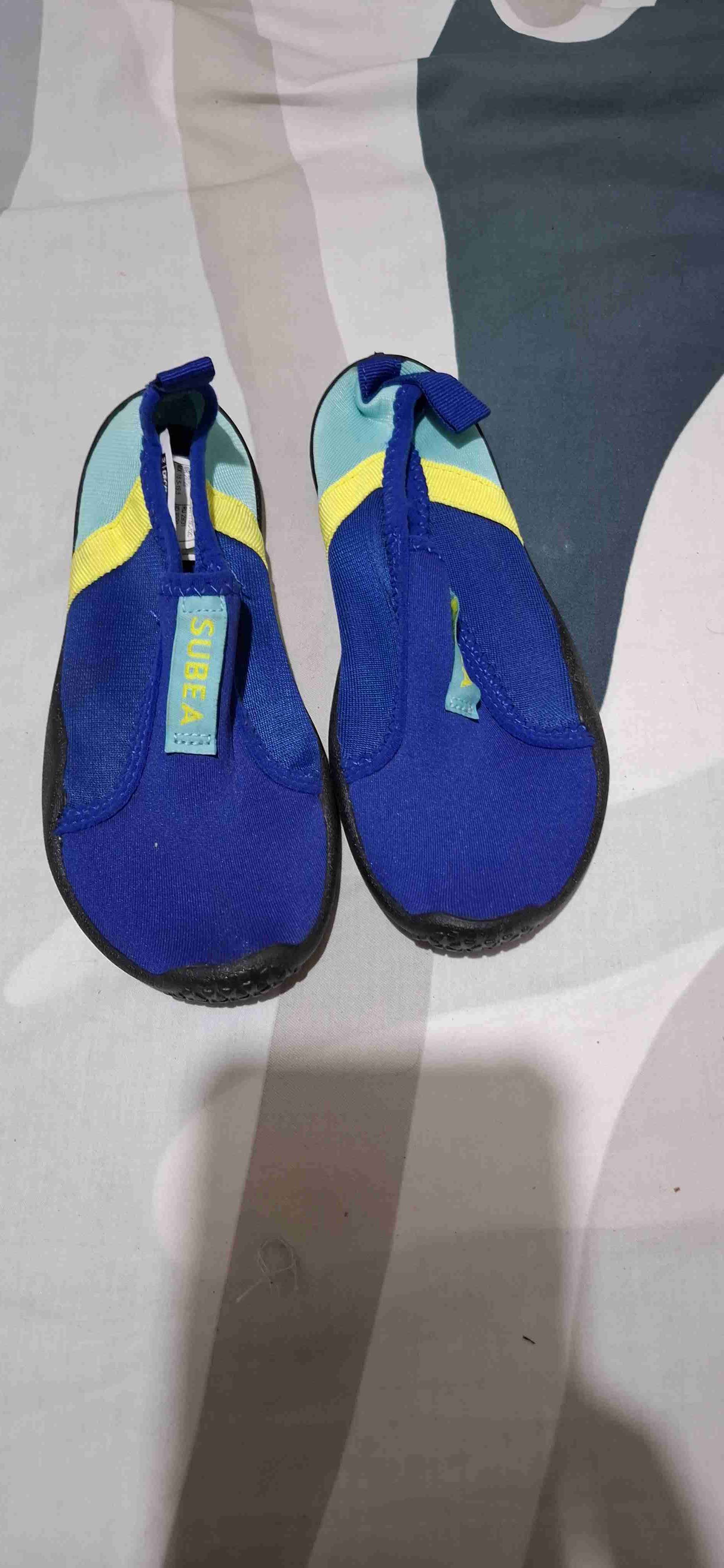 Zapatillas de agua infantiles azul
