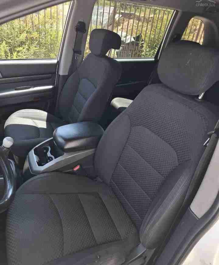 Auto blanco  ssangyong stavic 2018 - miniatura 2