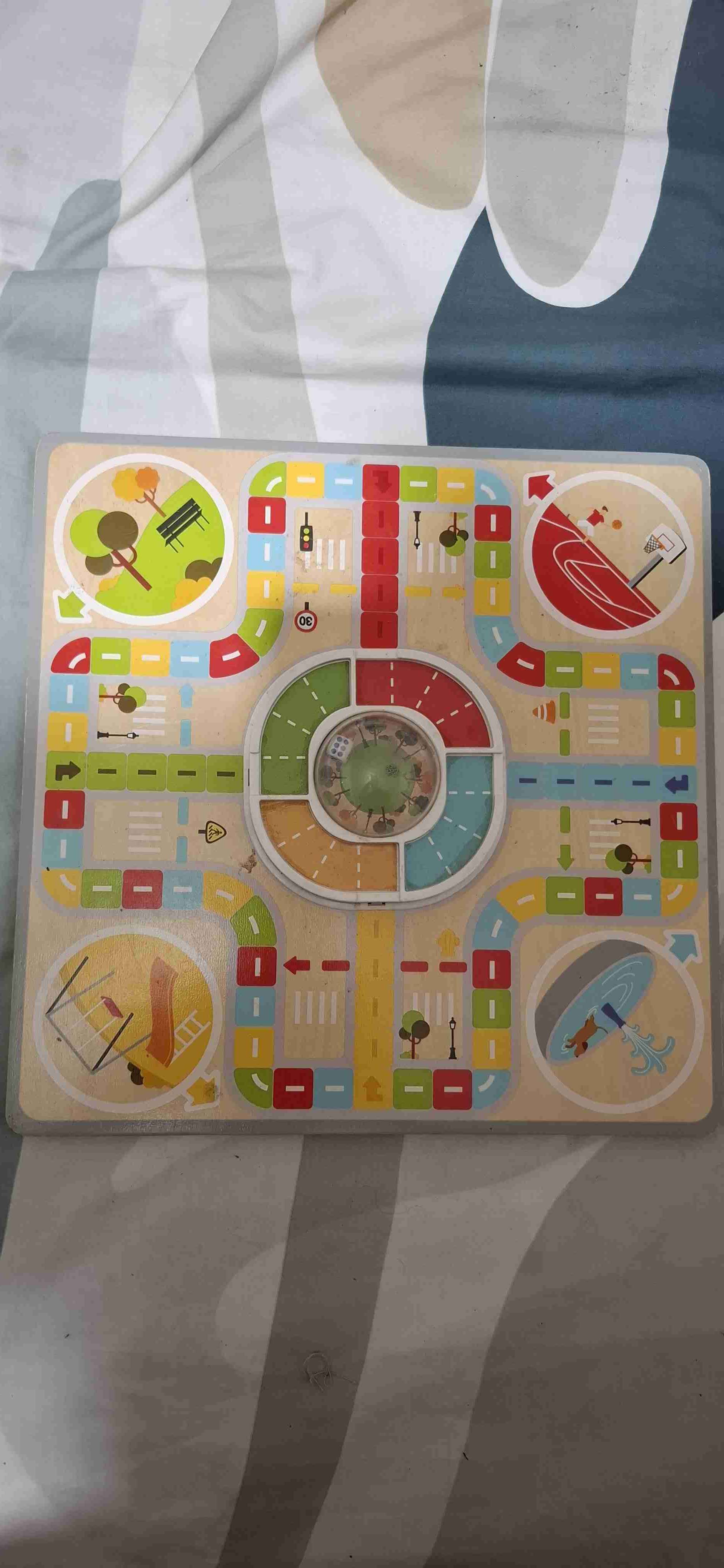 Tablero de juego infantil tipo ludo