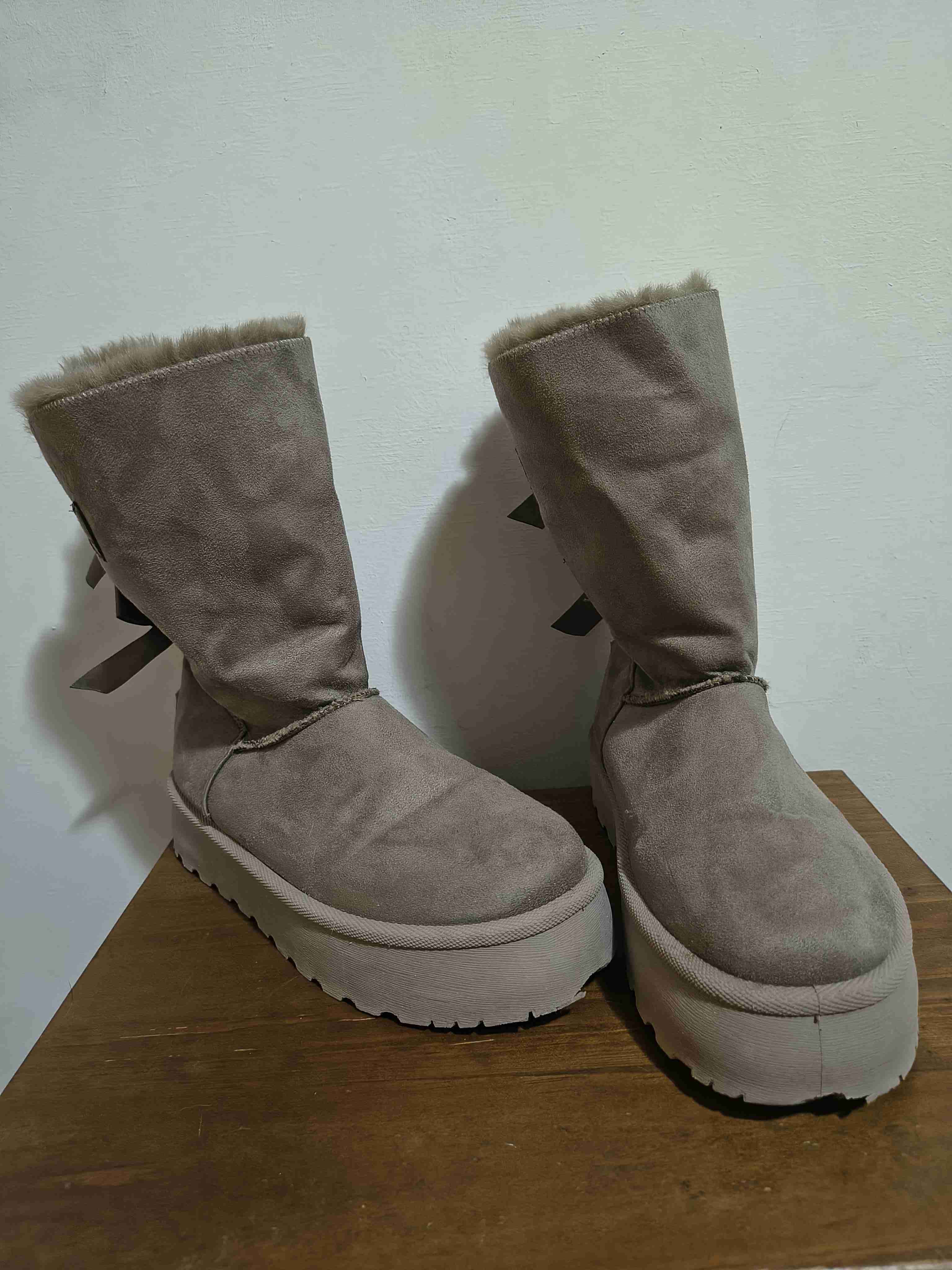 Botas de invierno beige con plataforma opposite