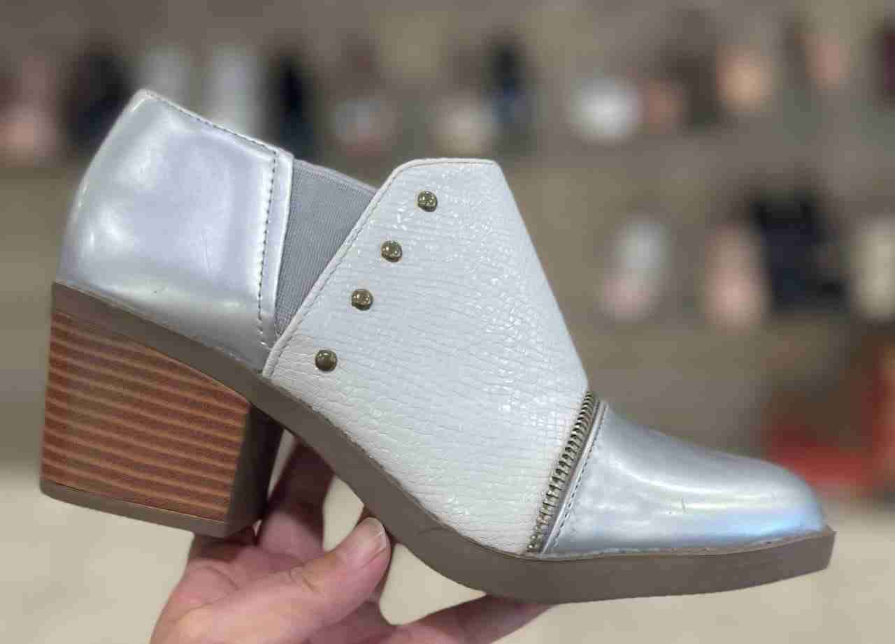 Botas de invierno marrón con pelaje - miniatura 3