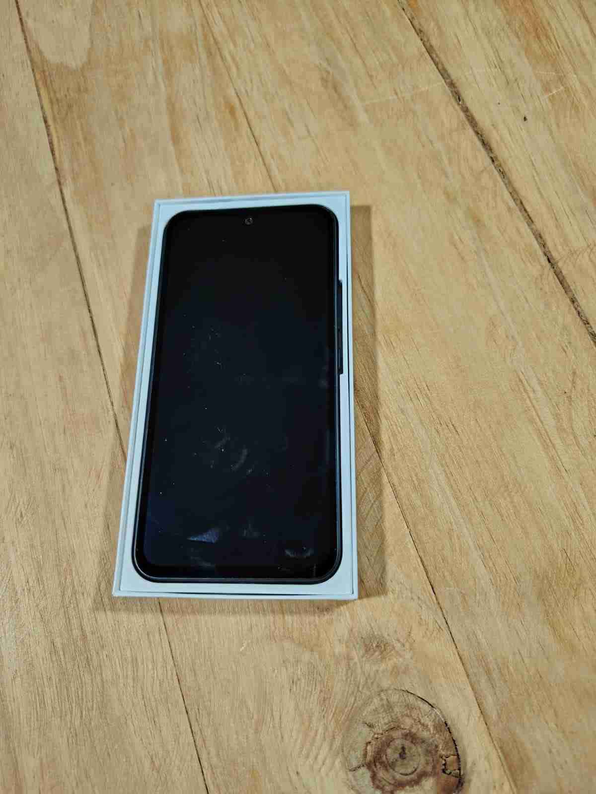 Teléfono inteligente negro - miniatura 3