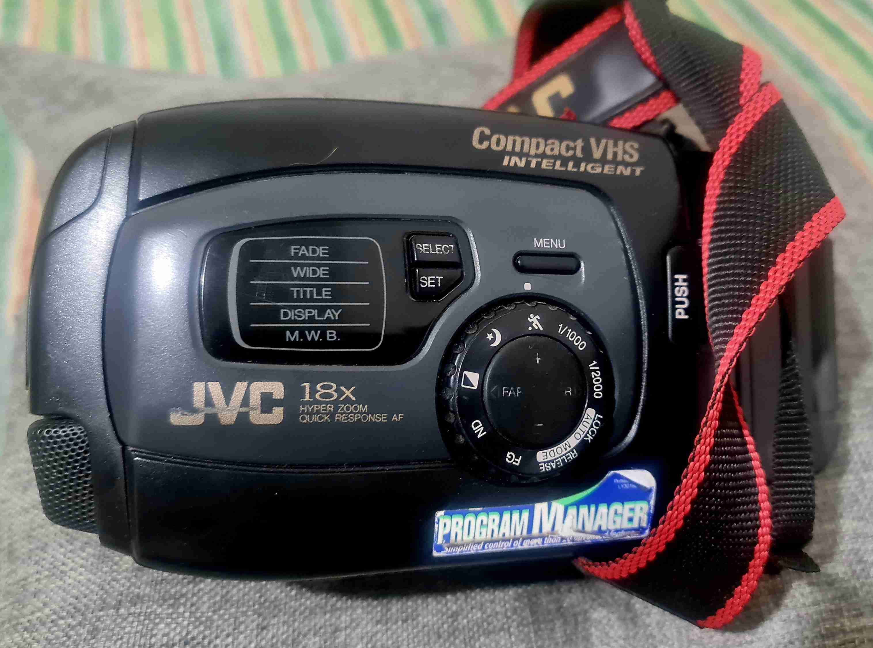 Videocámara JVC GR-AX237UM - miniatura 2