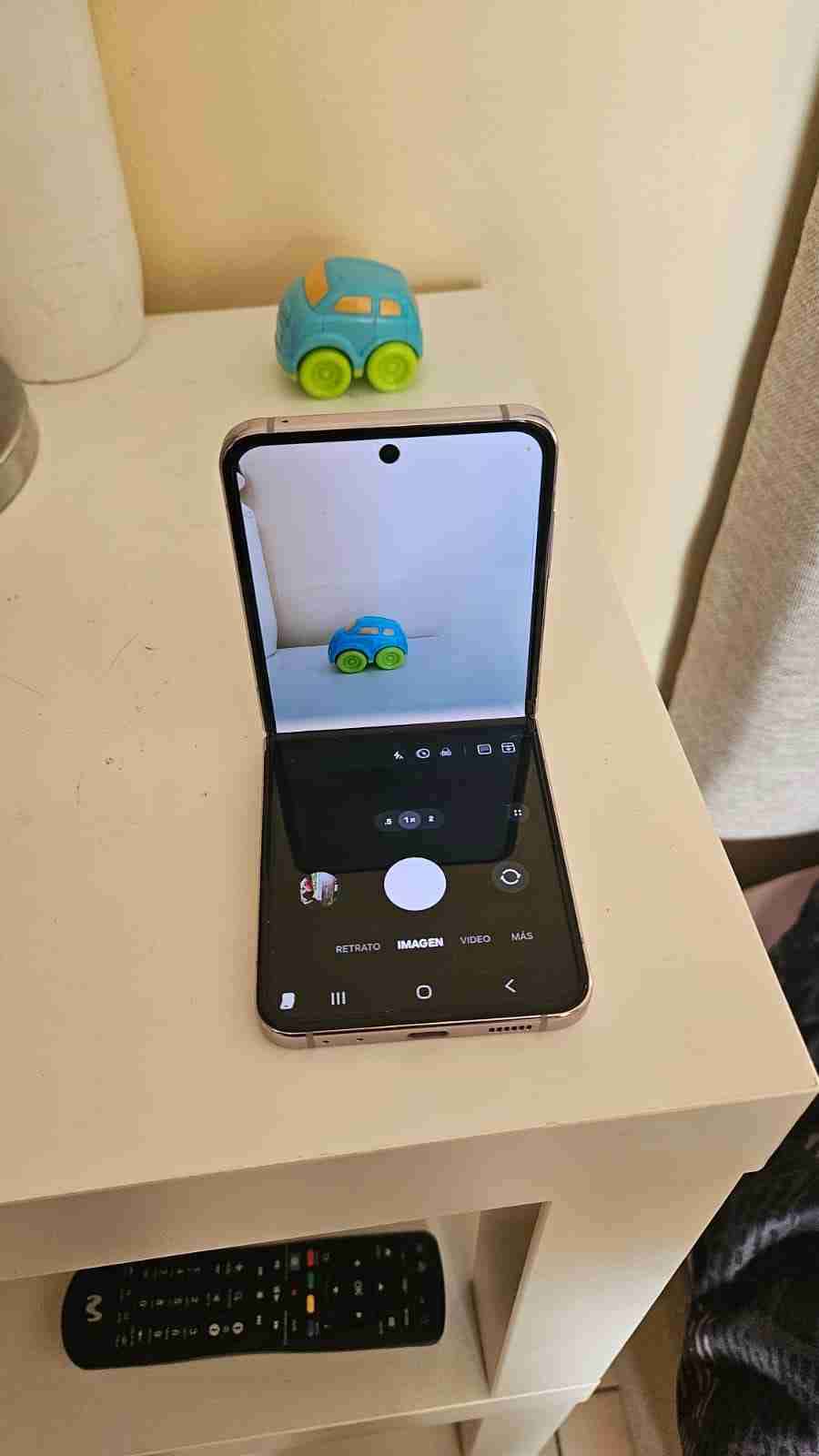Smartphone plegable flip z5 - miniatura 1