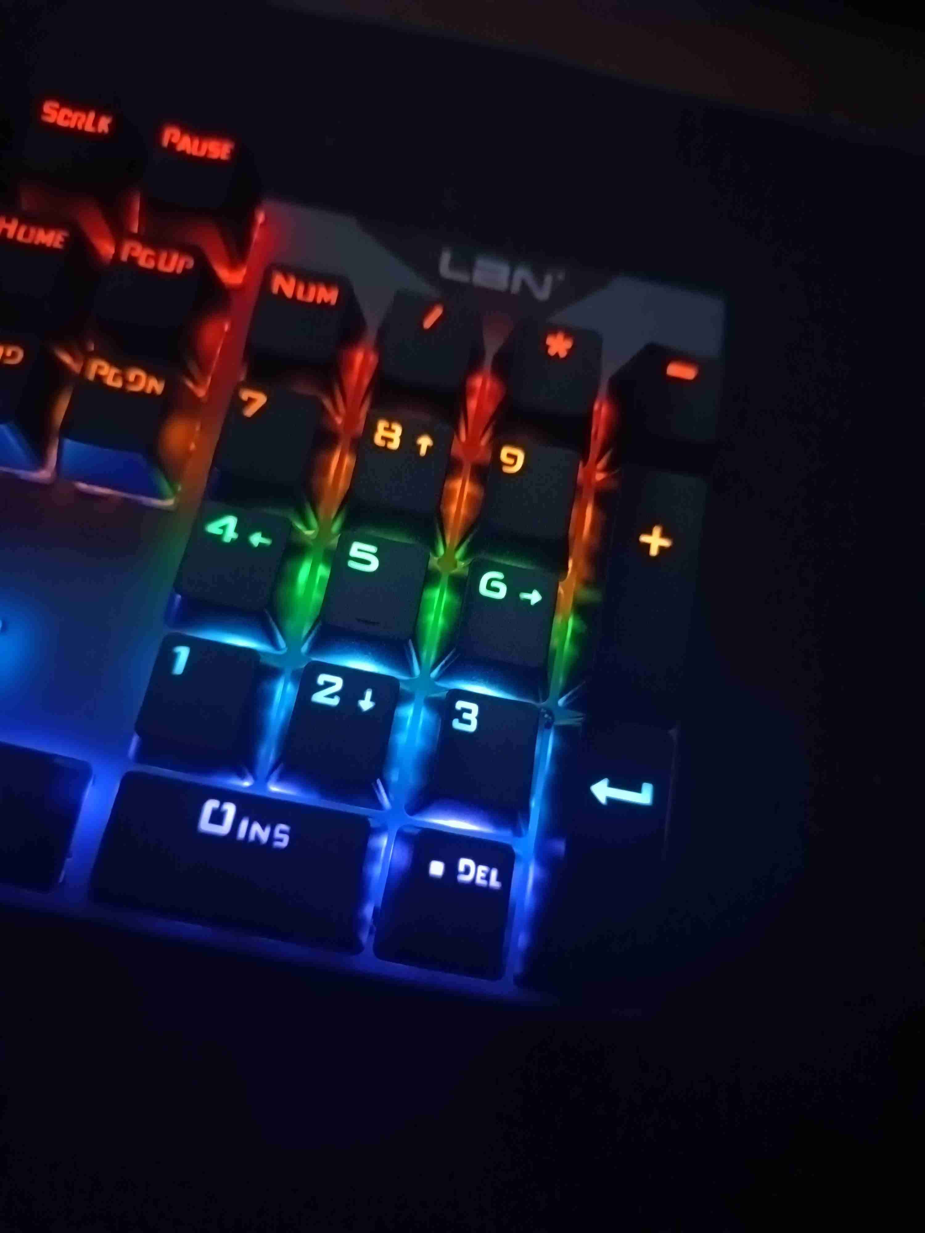 Teclado mecánico RGB retroiluminado - miniatura 3