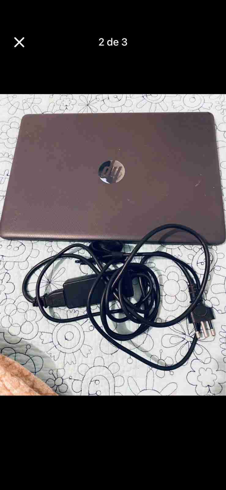 Laptop HP en buen estado - miniatura 2