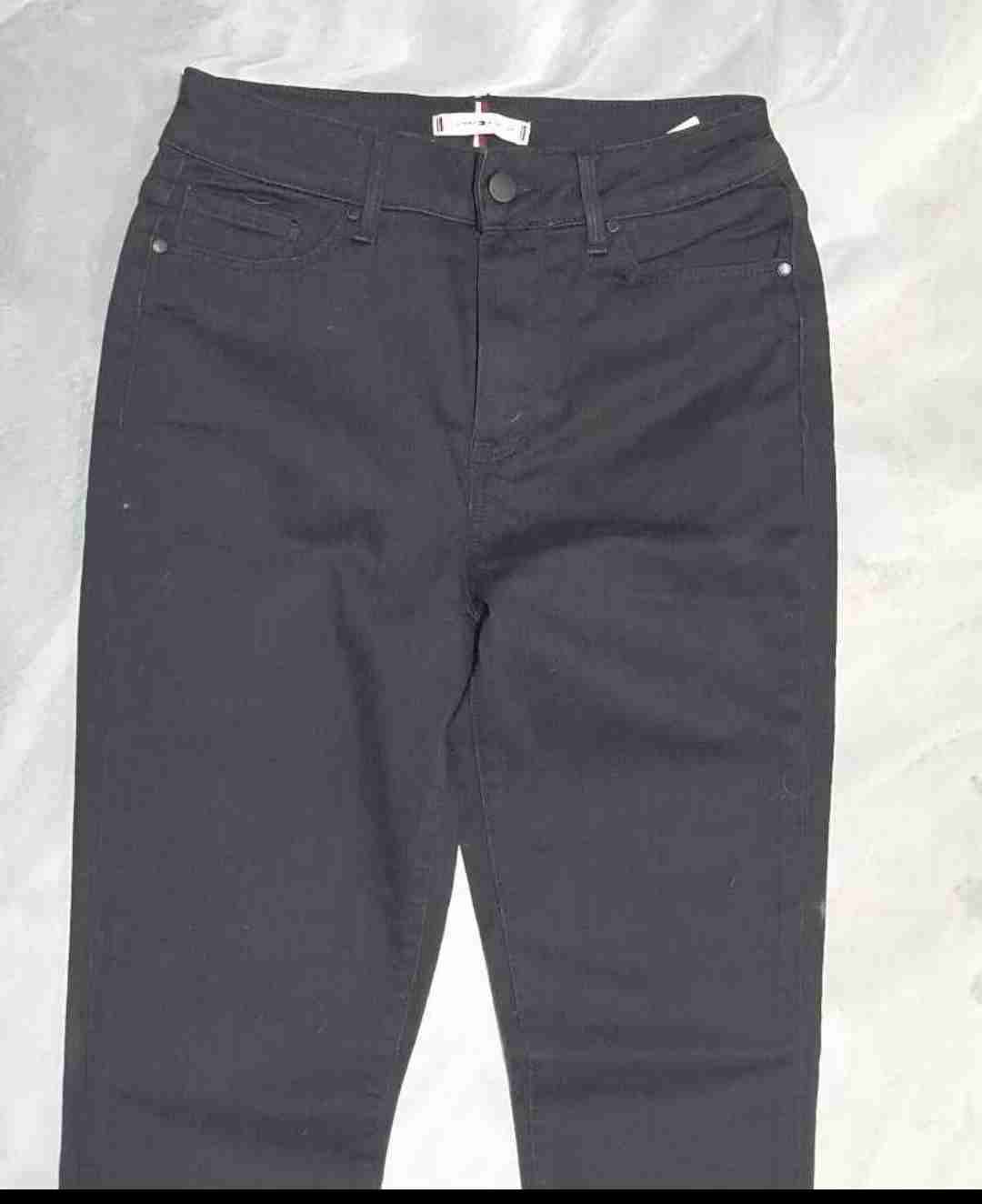 Jeans Tommy Hilfiger negros para mujer - miniatura 2