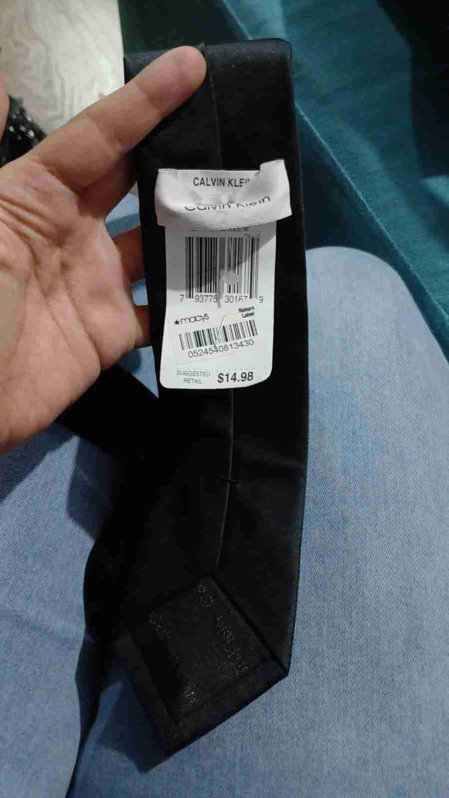 Corbata negra Calvin Klein