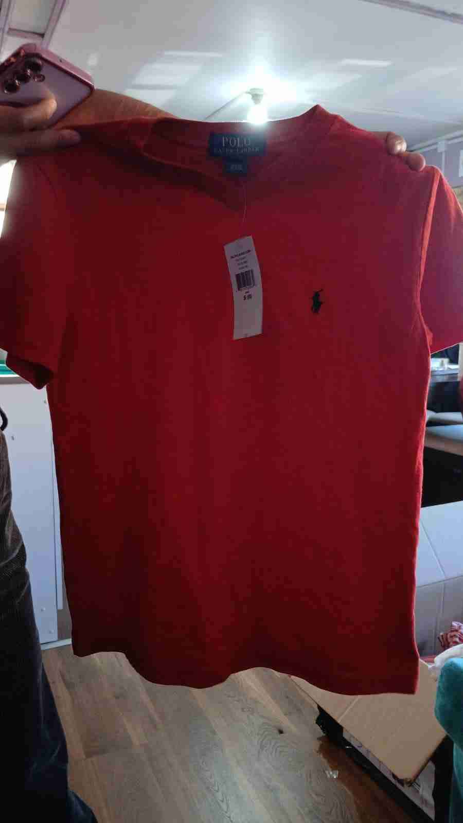 Polera roja Polo nueva