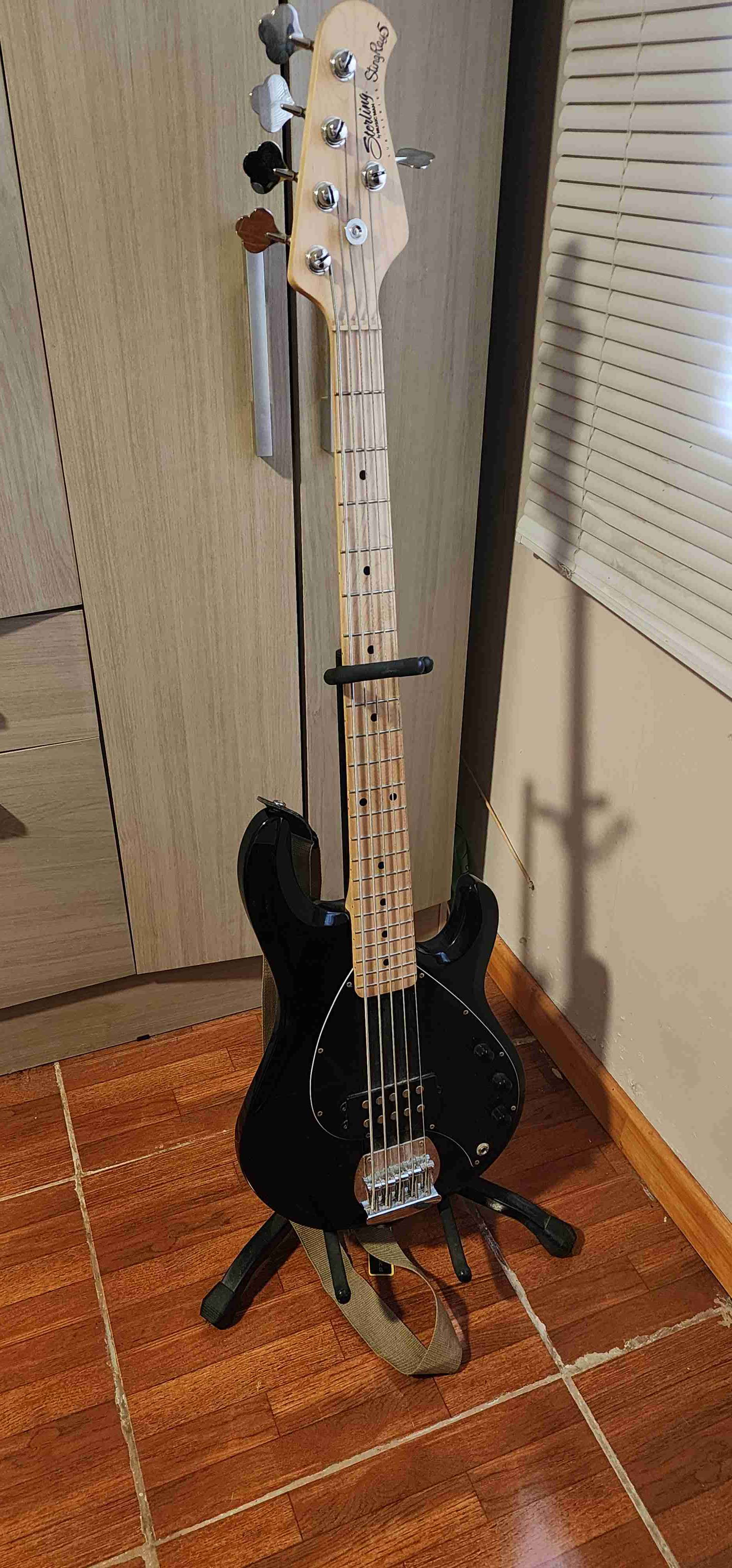 Bajo eléctrico activo Sterling 5 cuerdas - miniatura 4