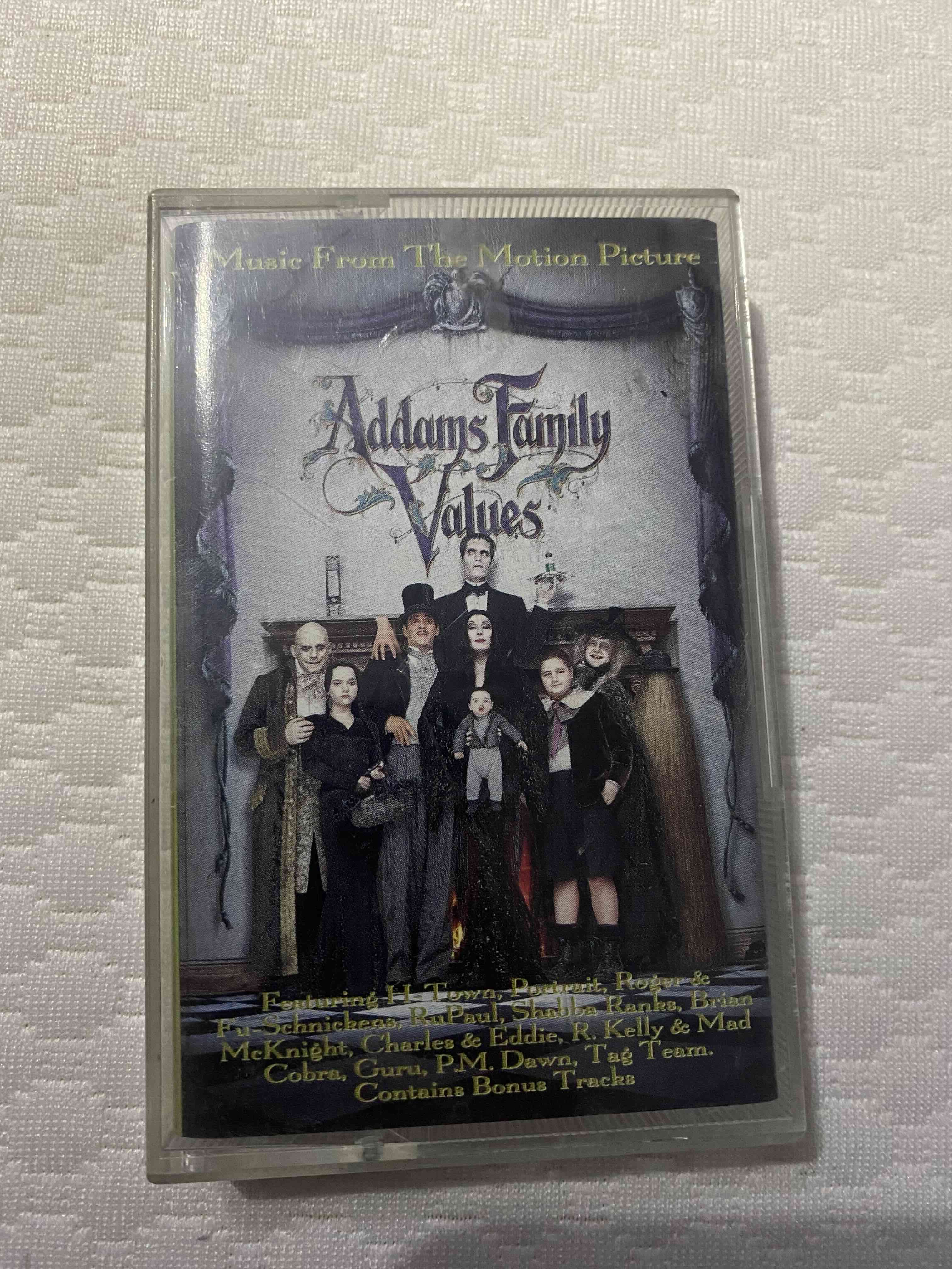 Cassette Locos Addams Family