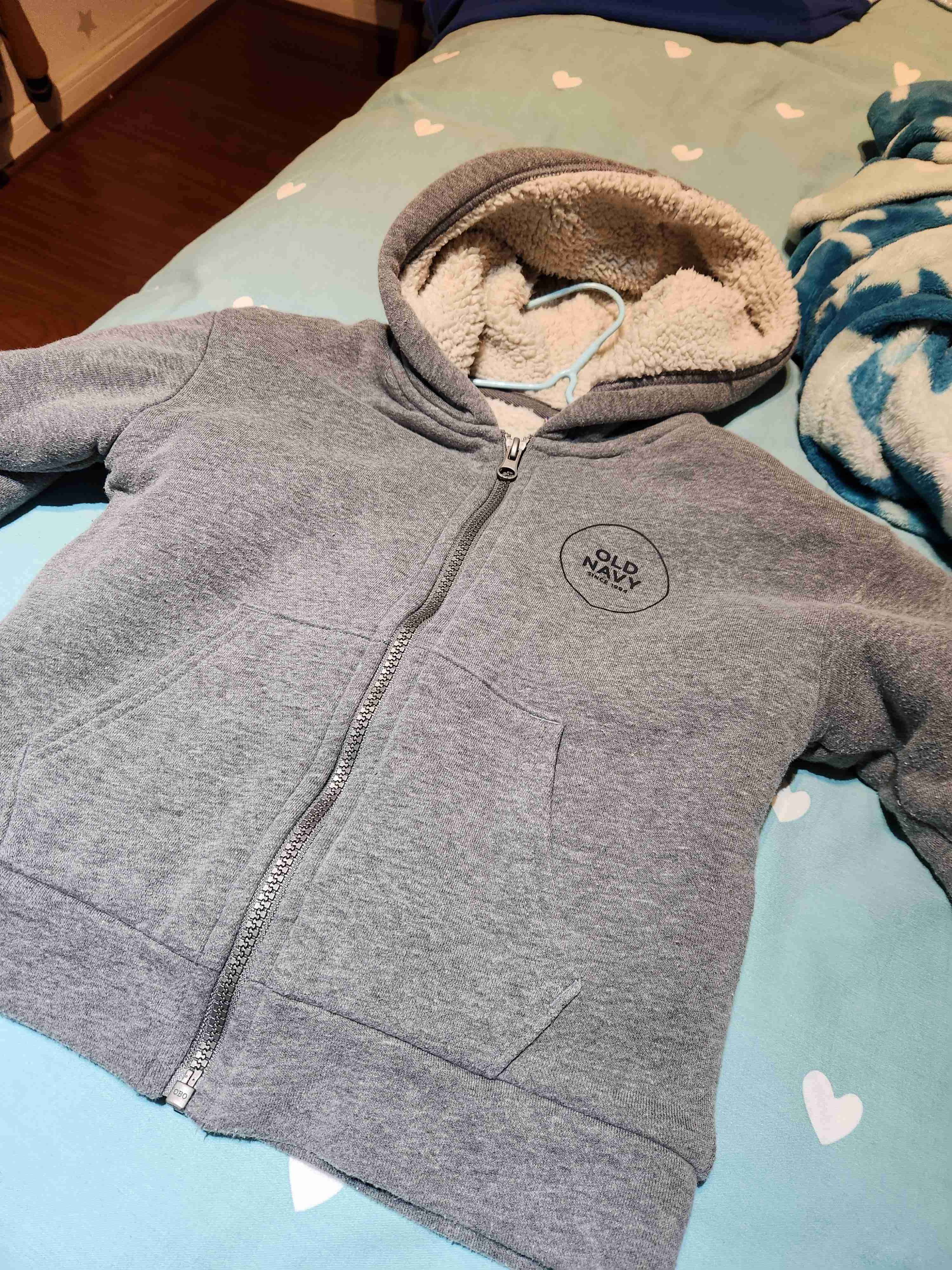 Polerón gris con capucha Old Navy