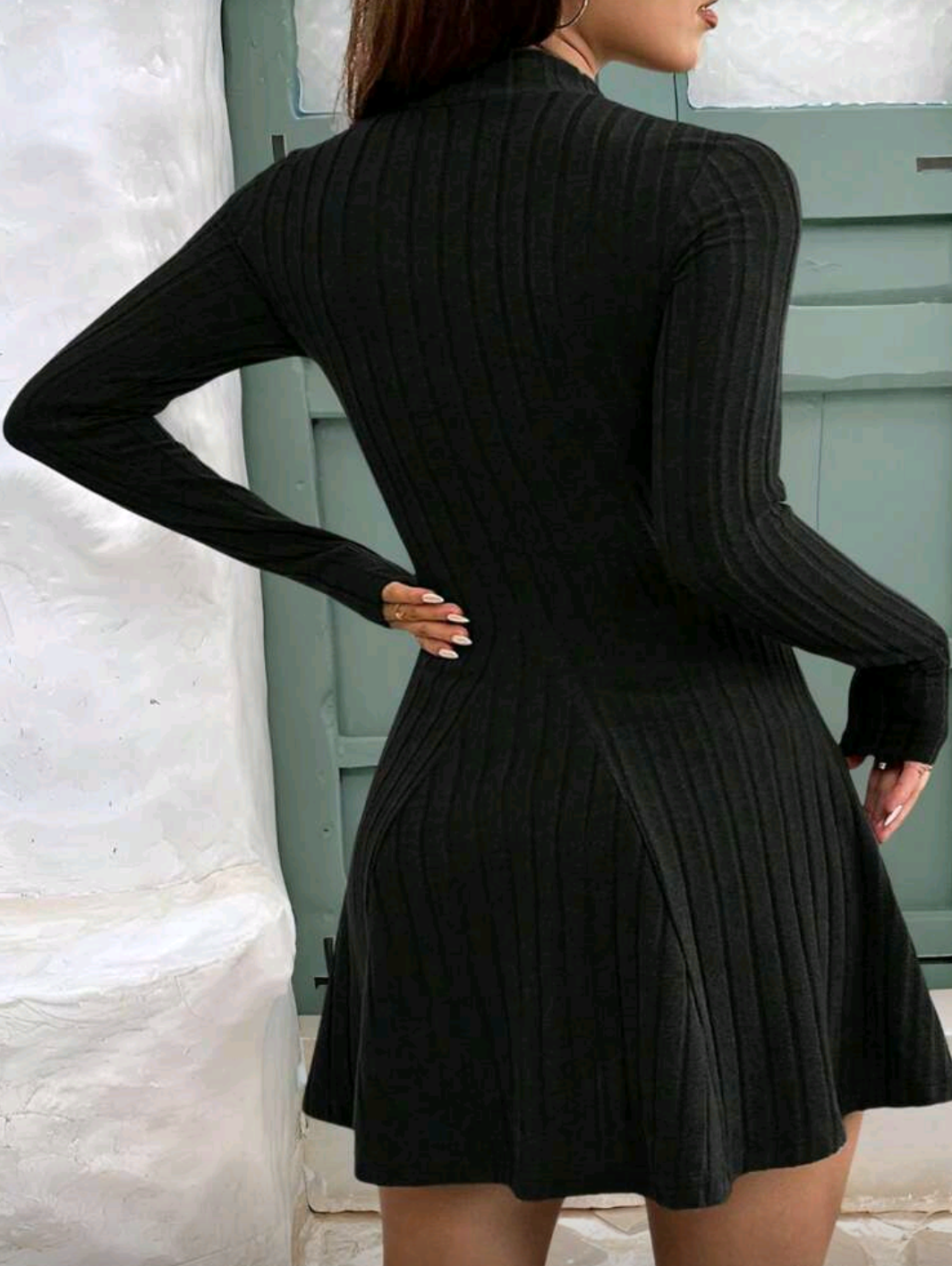 Vestido negro de canalé - miniatura 2