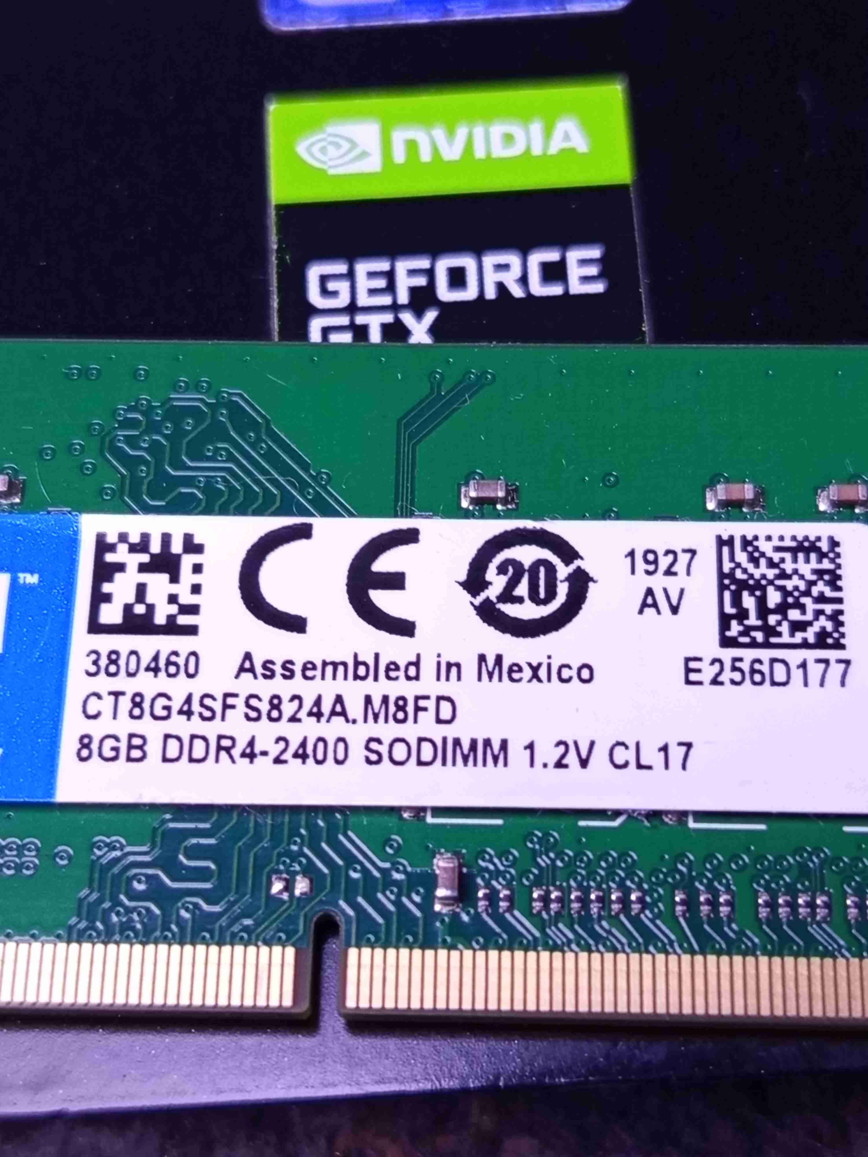 Memoria RAM Crucial 8GB DDR4 - miniatura 2