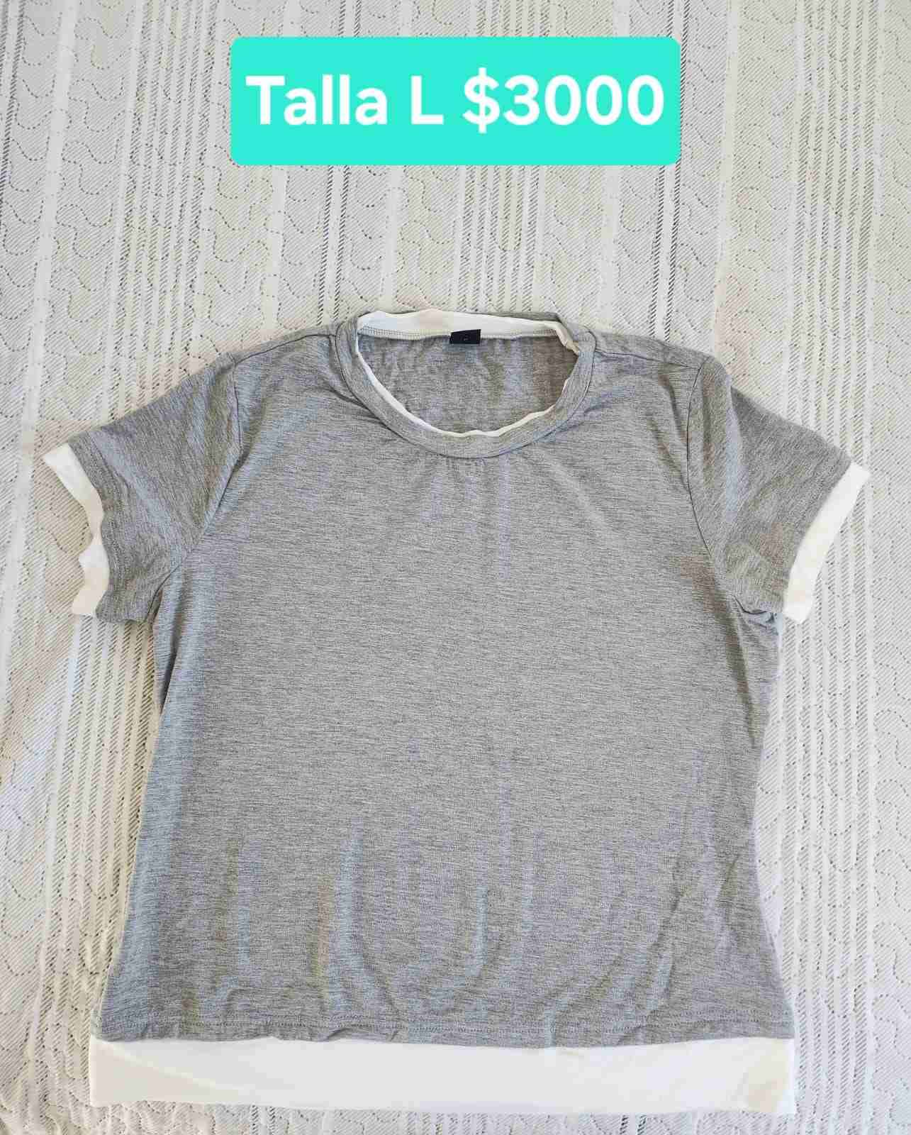 Polera gris talle L