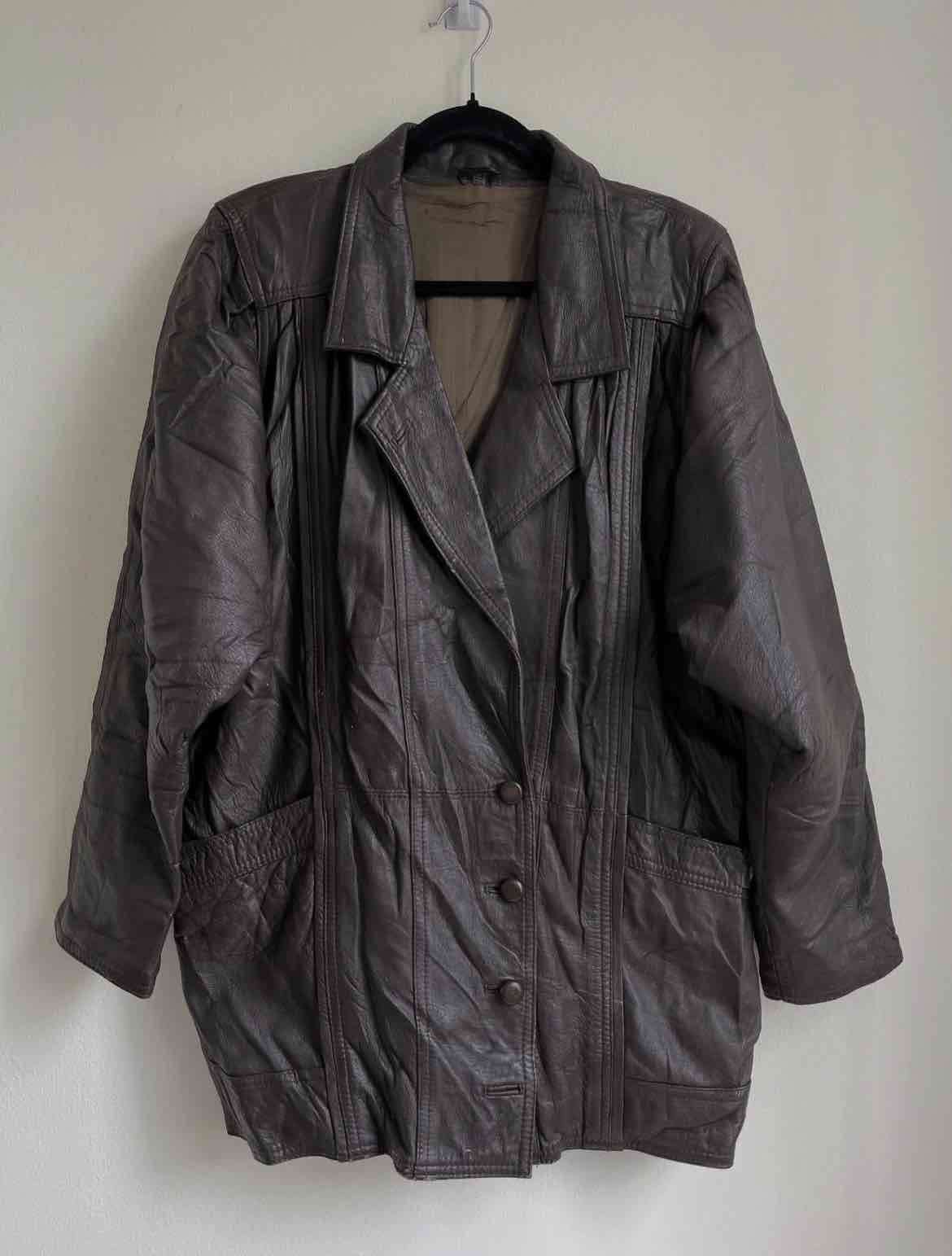 Chaqueta de cuero marrón