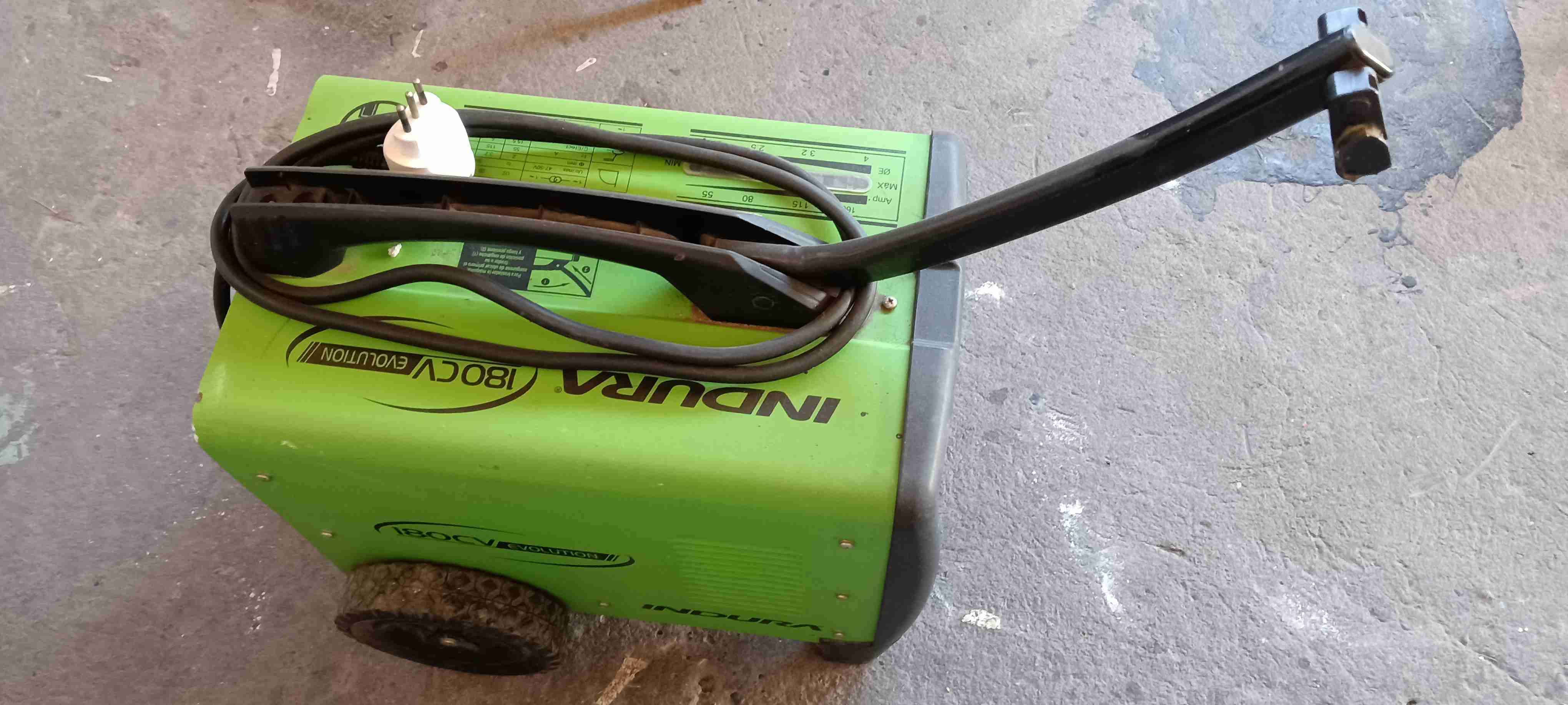 Soldadora verde Indura 180CV - miniatura 2