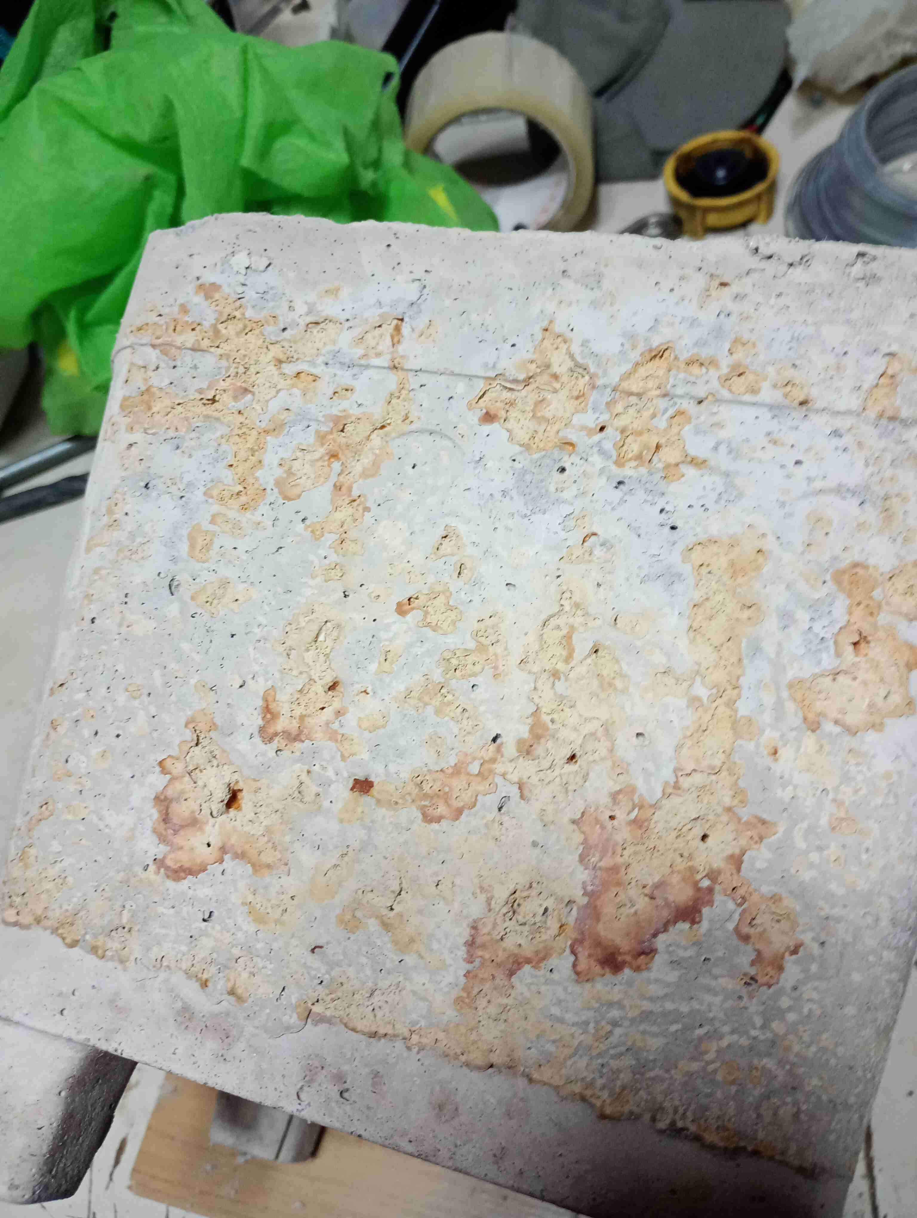 Macetero de cemento cuadrado con detalles óxido añ - miniatura 6