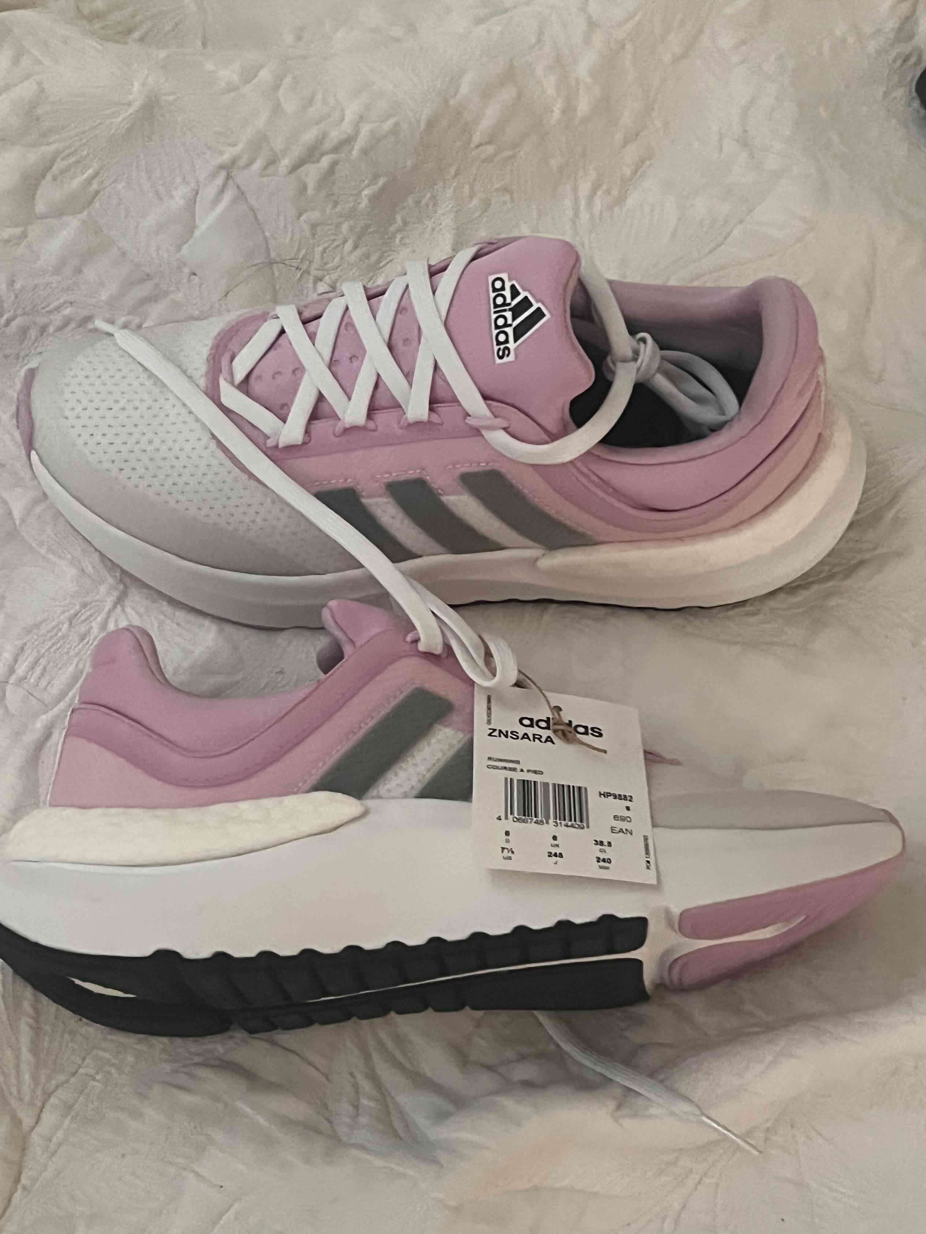 Zapatillas Adidas rosa y blanco