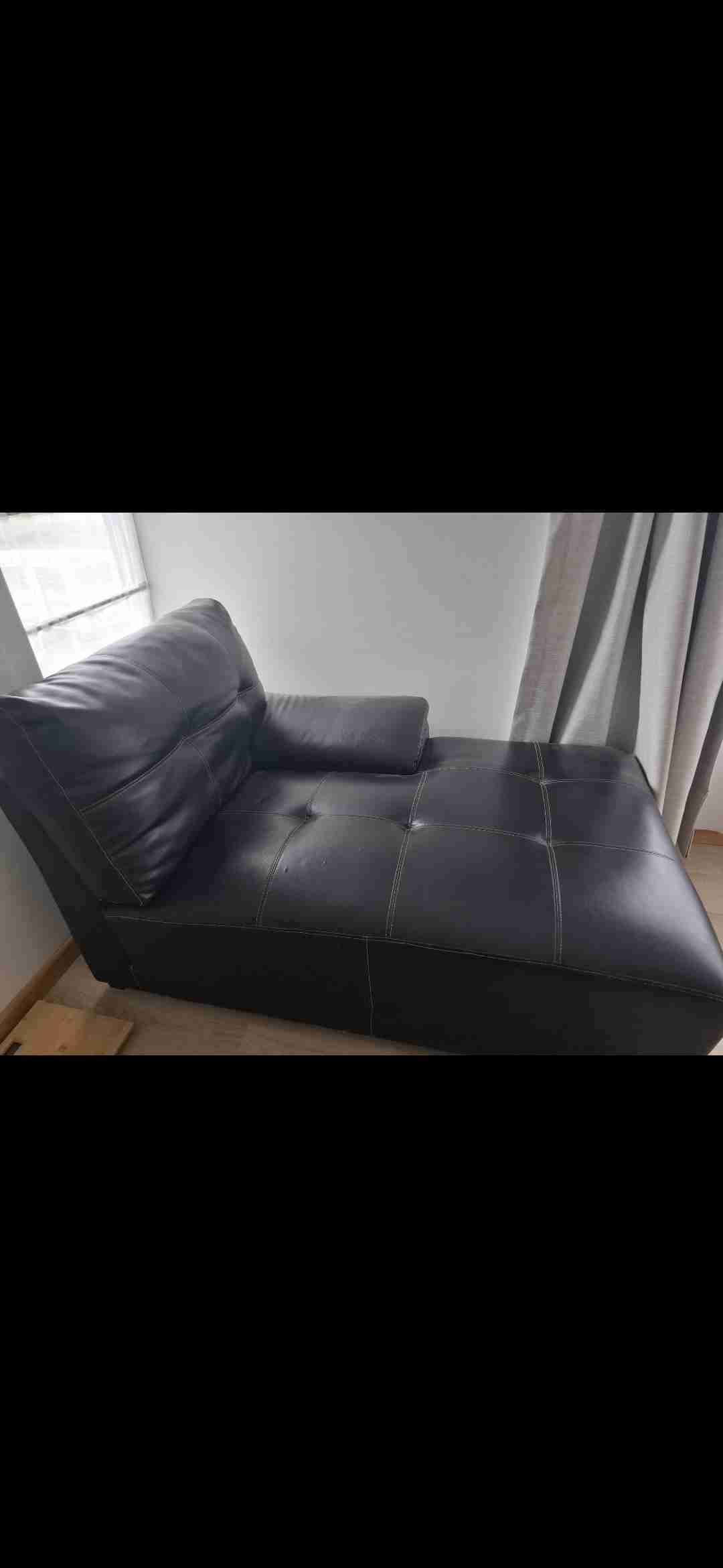 Sillón de cuero negro - miniatura 2