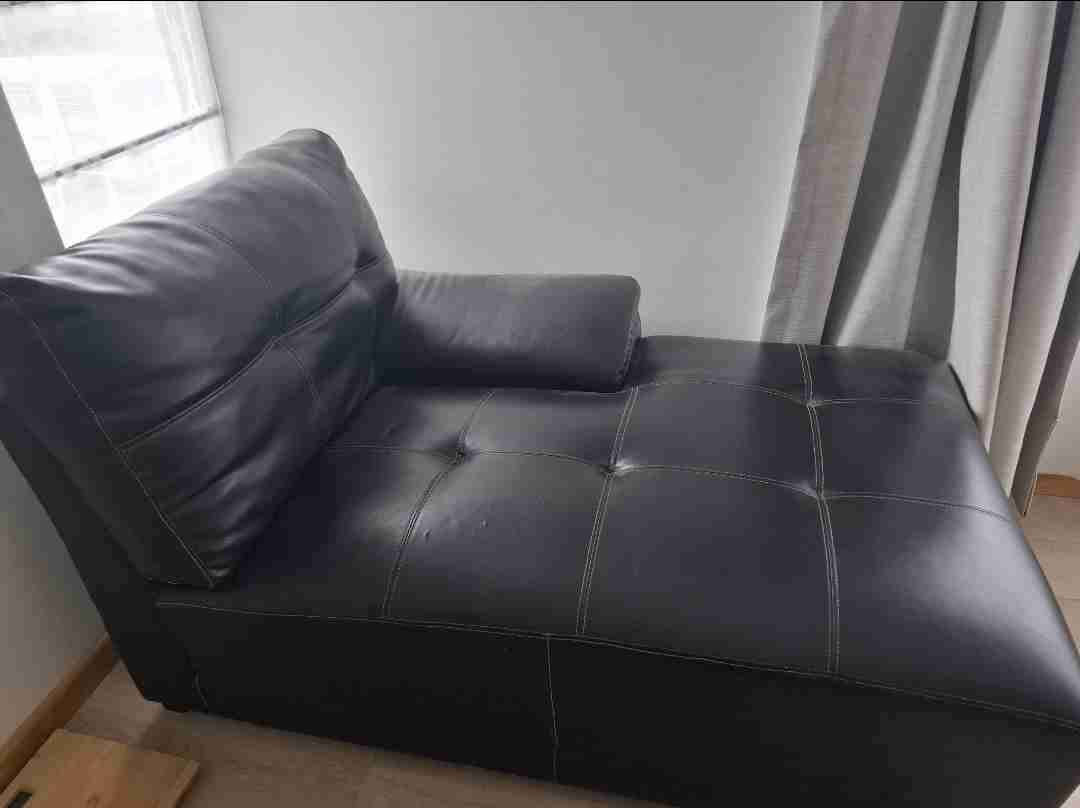 Sillón de cuero negro - miniatura 4