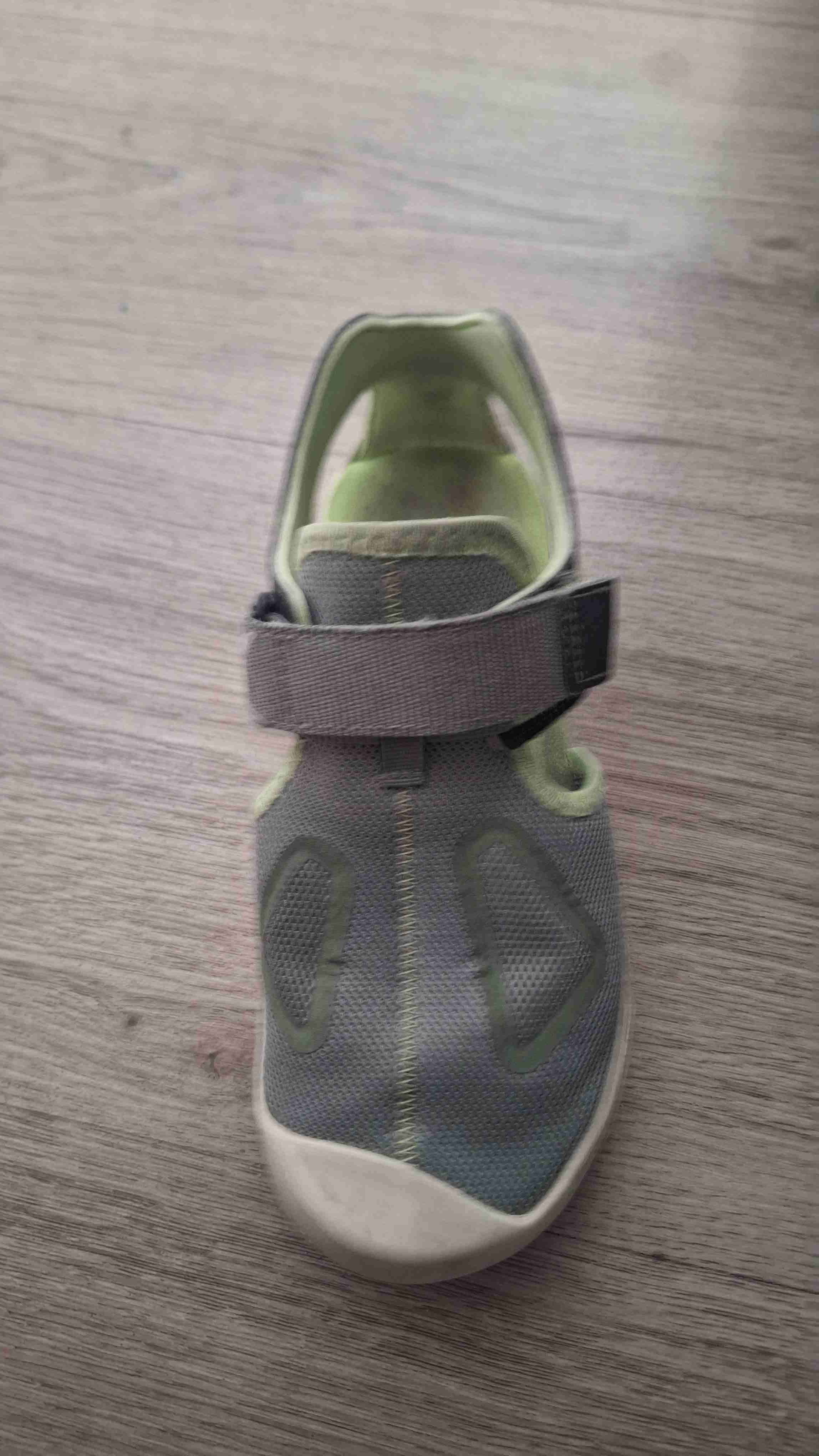 Sandalia deportiva infantil gris y verde - miniatura 2